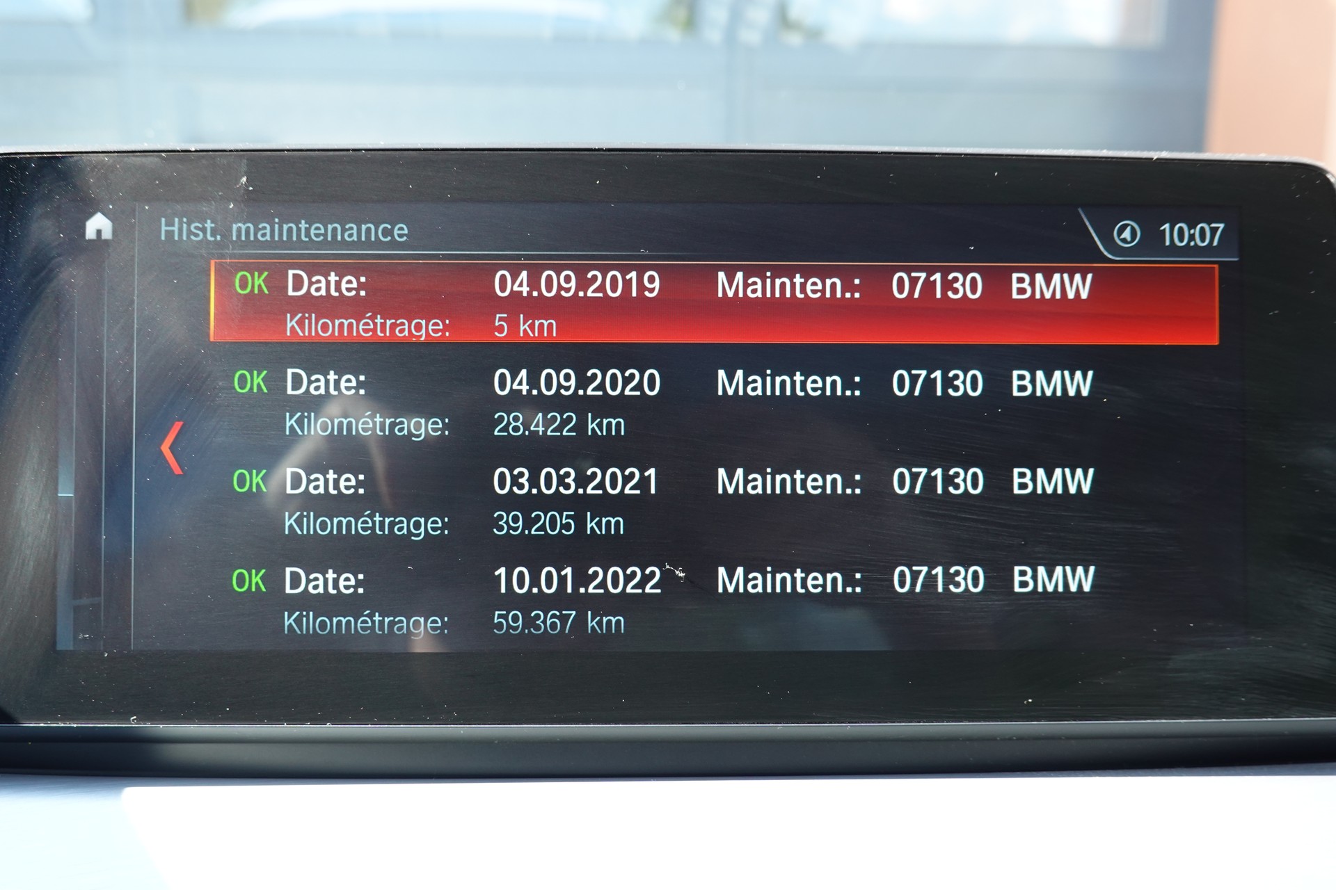 BMW X1 xDrive 20i M Sport - "CH Auto * Jantes 19' * Toit Ouvrant * Head-Up Display * Harman Kardon"-image-16