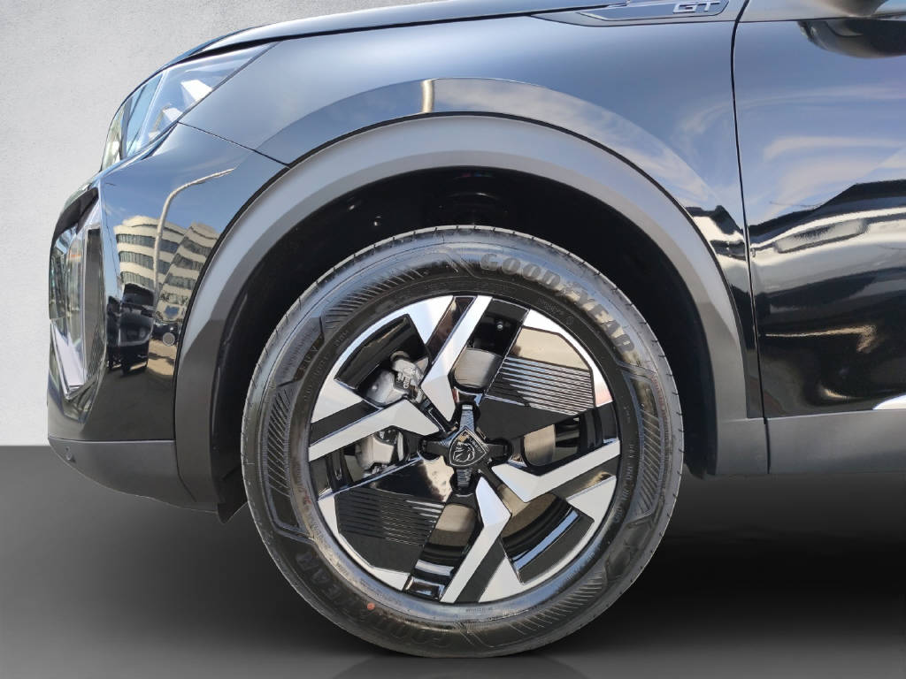 PEUGEOT 2008 1.2 Hybrid 145 GT-image-6