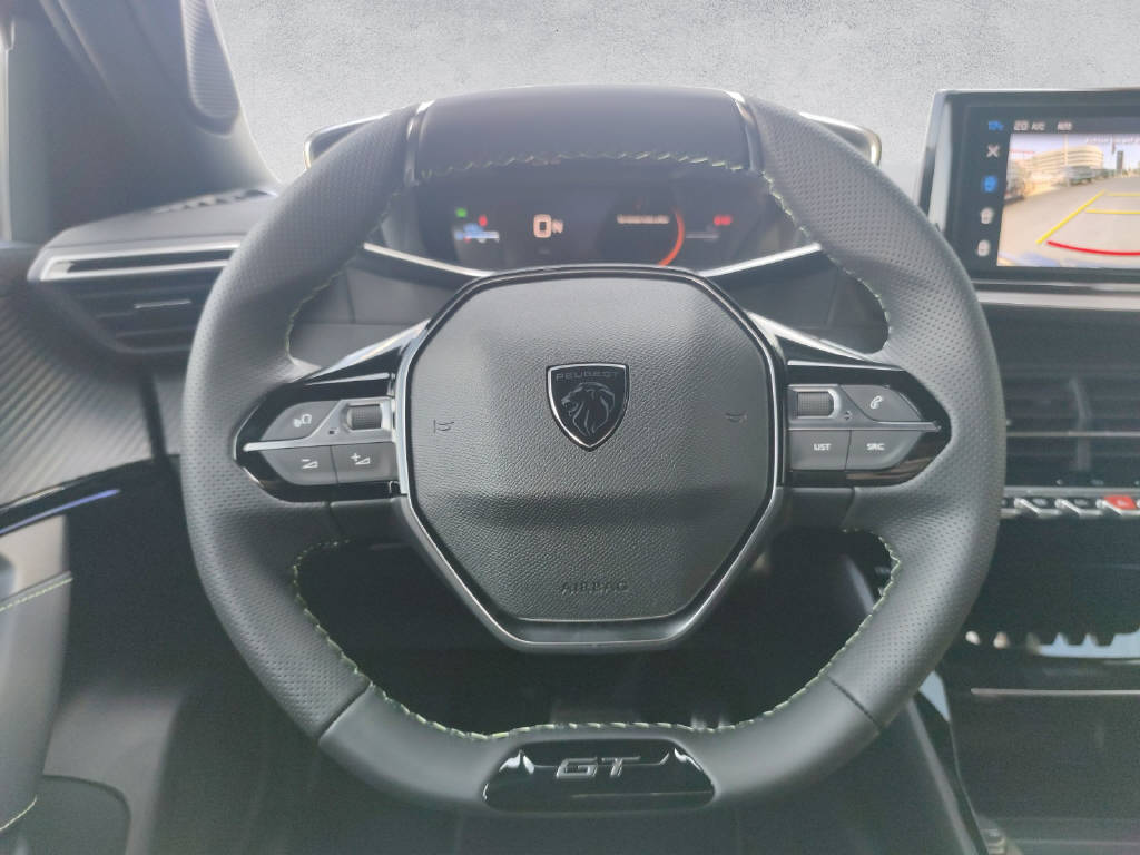 PEUGEOT 2008 1.2 Hybrid 145 GT-image-11