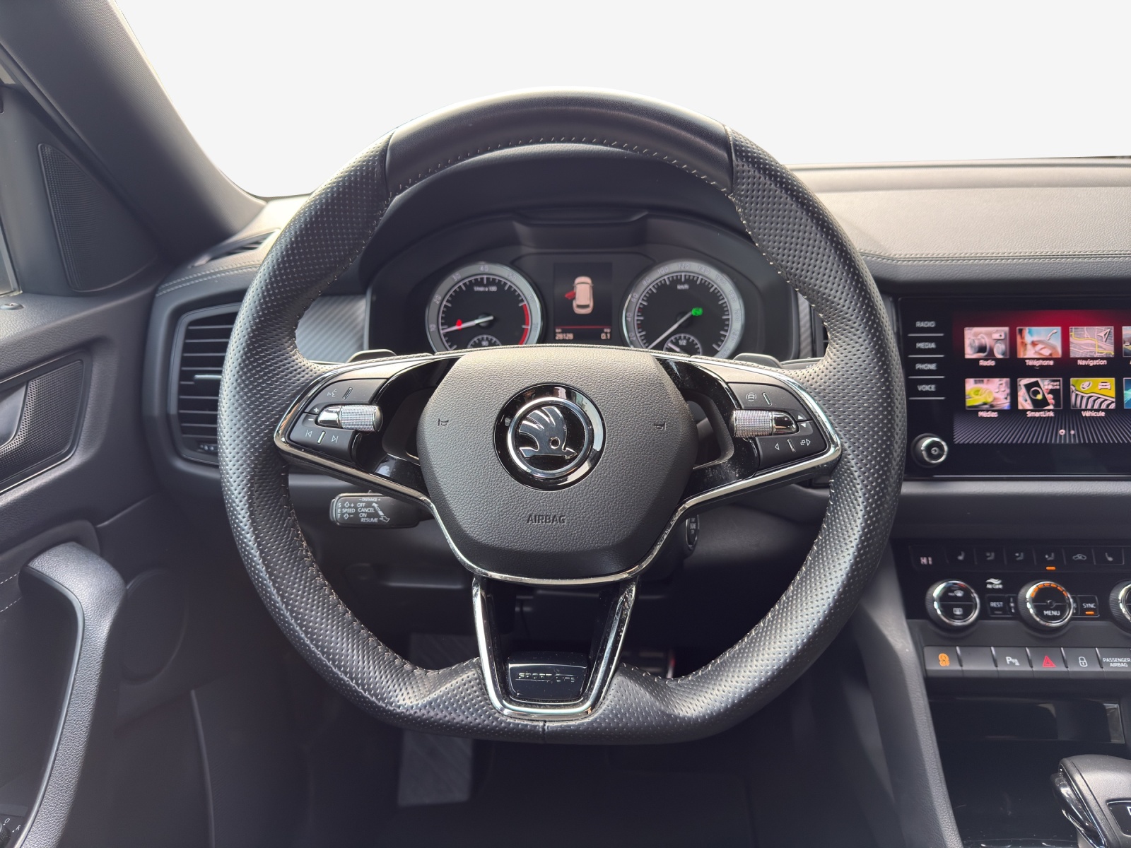 SKODA Kodiaq 2.0 TSI 4x4 SportLine-image-9