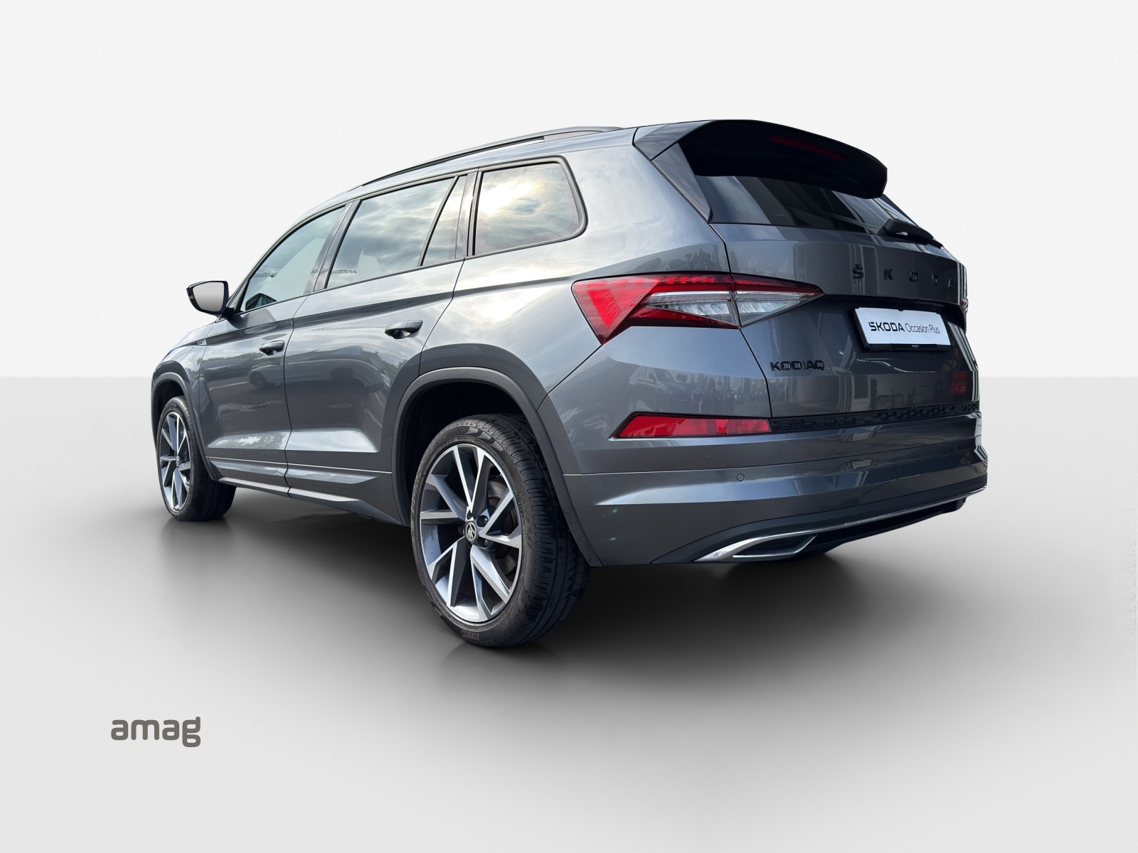 SKODA Kodiaq 2.0 TSI 4x4 SportLine-image-2