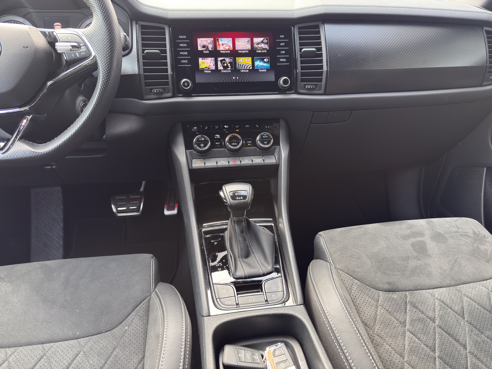 SKODA Kodiaq 2.0 TSI 4x4 SportLine-image-10