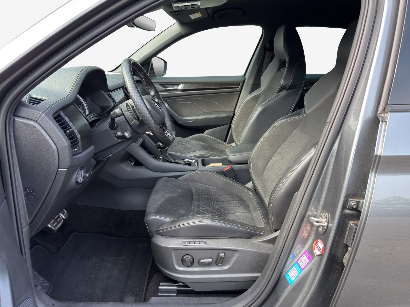 SKODA Kodiaq 2.0 TSI 4x4 SportLine-image-7