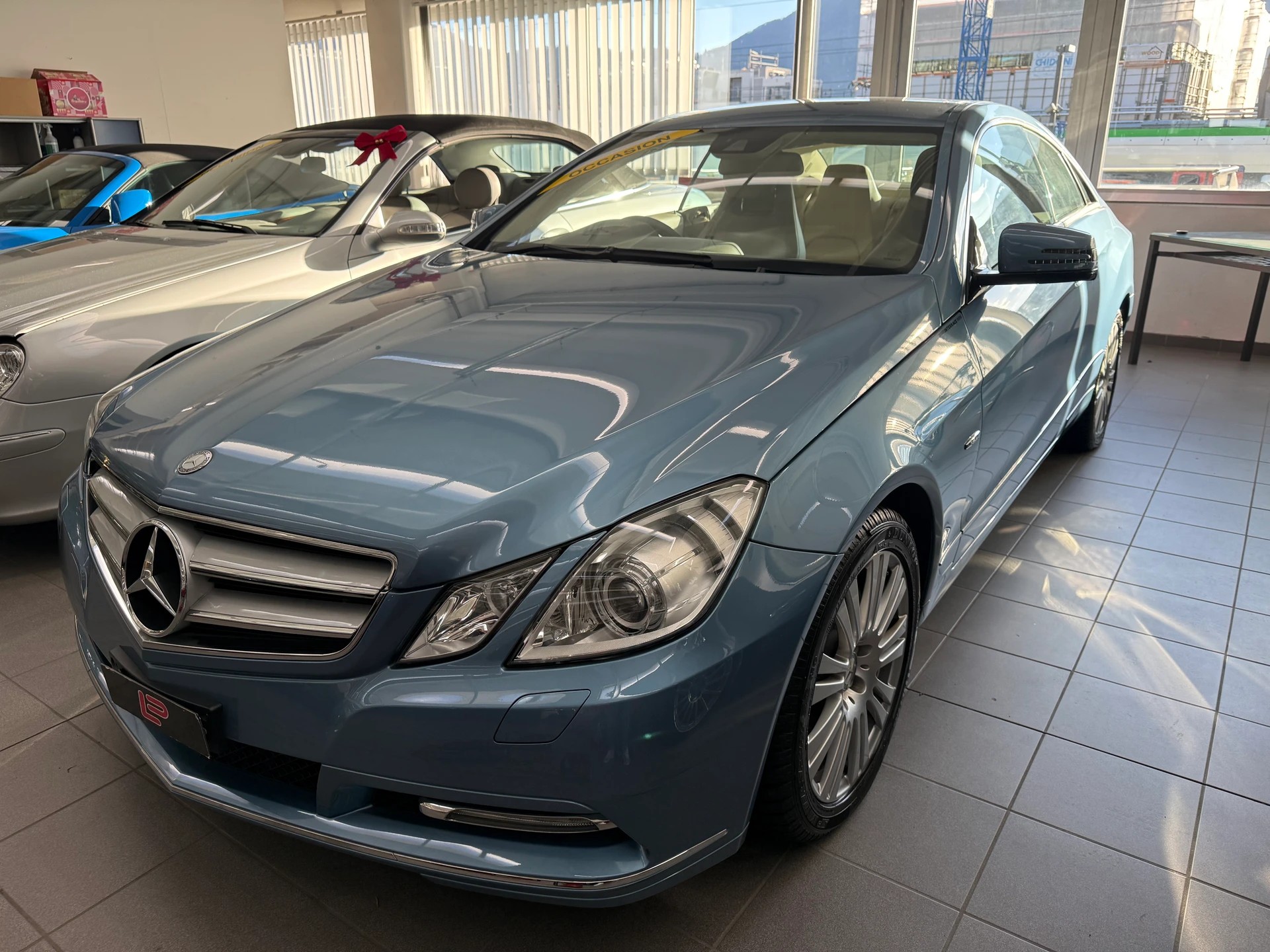 MERCEDES-BENZ E 350 CGI BlueEfficiency 7G-Tronic-image-0