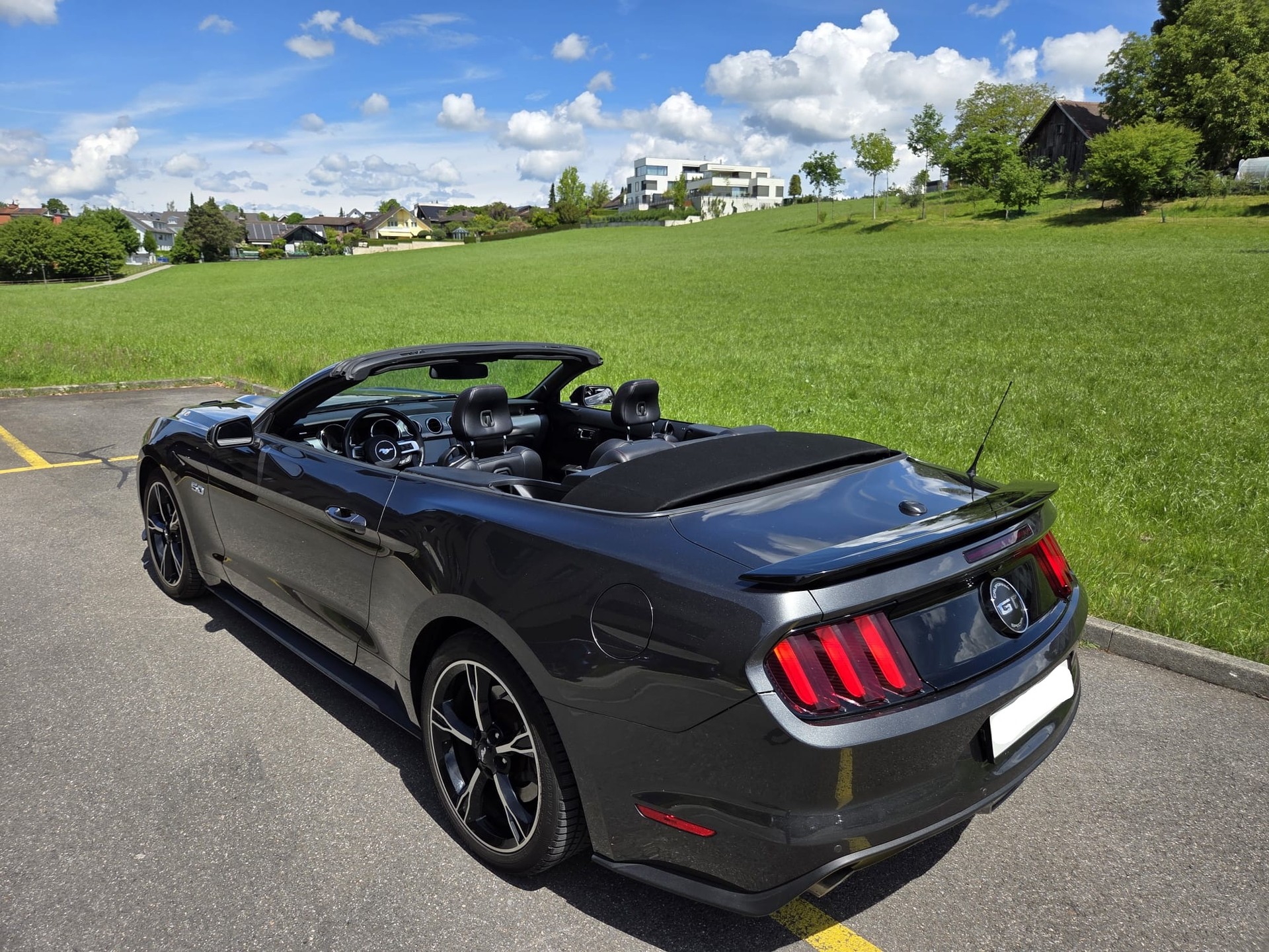 FORD 5.0 V8 GT **USA DIREKTIMPORT (0km) // California Special**-image-2