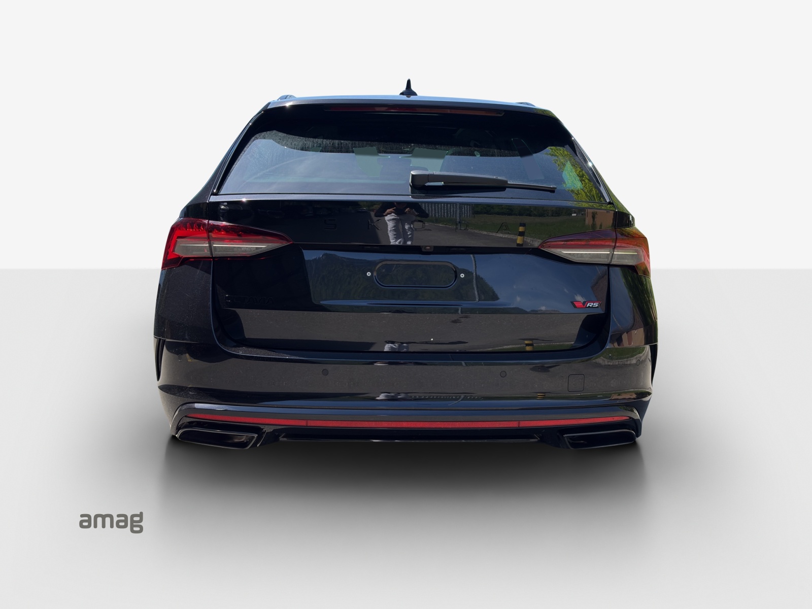 SKODA Octavia Combi 2.0 TSI DSG RS-image-3