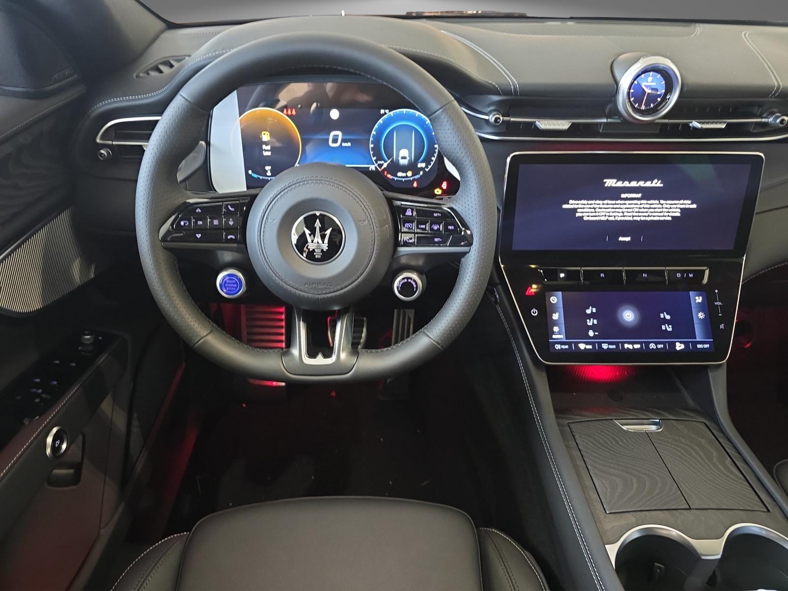 MASERATI Grecale 2.0 Hybrid Modena-image-6