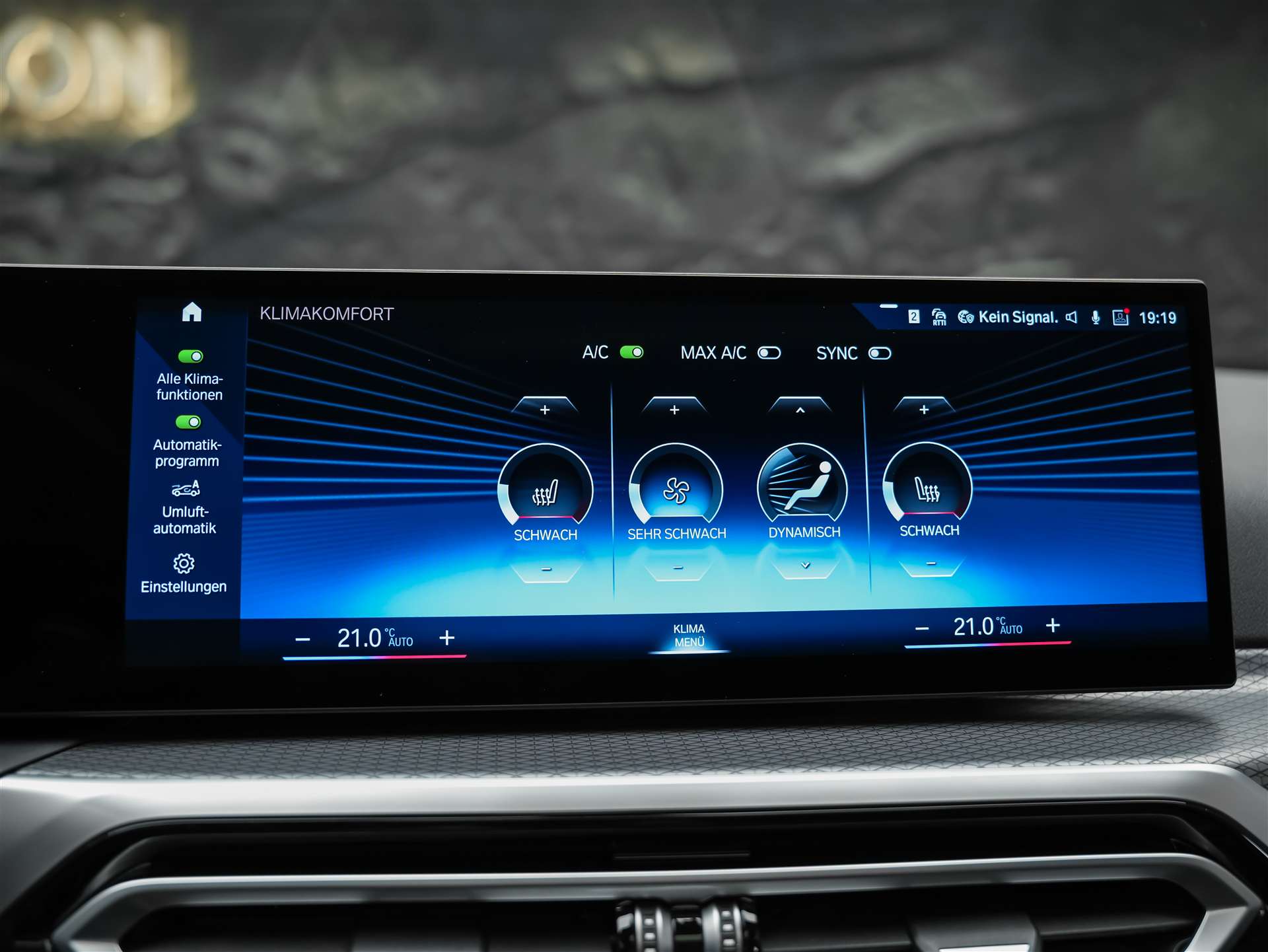 BMW 330d xDrive M Sport Pro *Panorama*El.Sitze mit Memory*Head-Up*-image-31