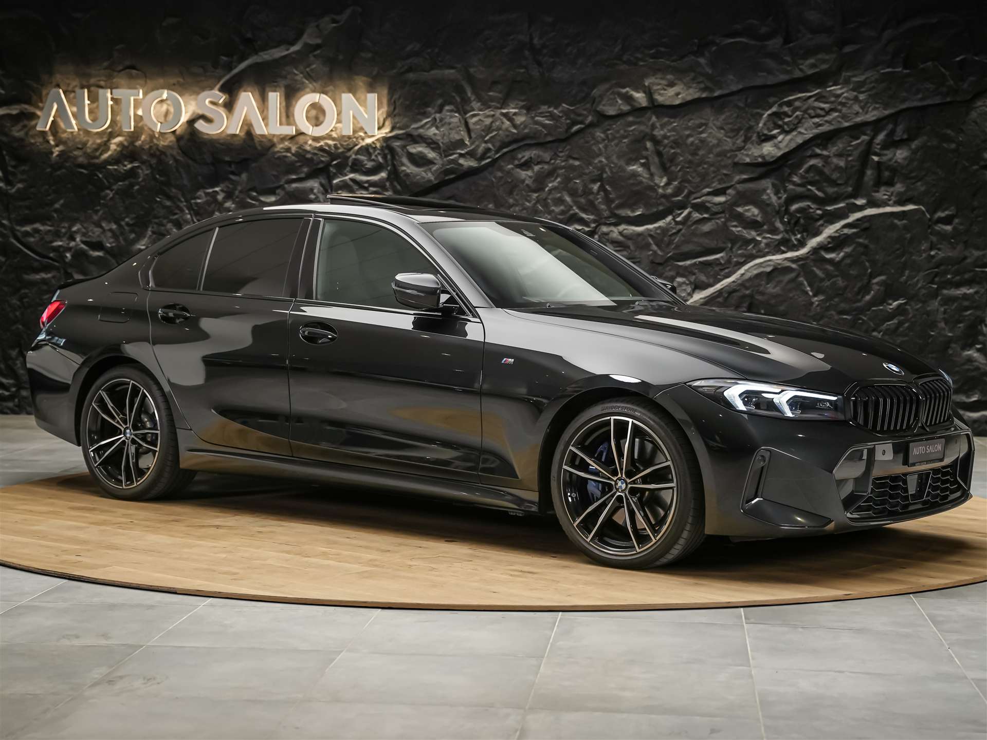 BMW 330d xDrive M Sport Pro *Panorama*El.Sitze mit Memory*Head-Up*-image-6