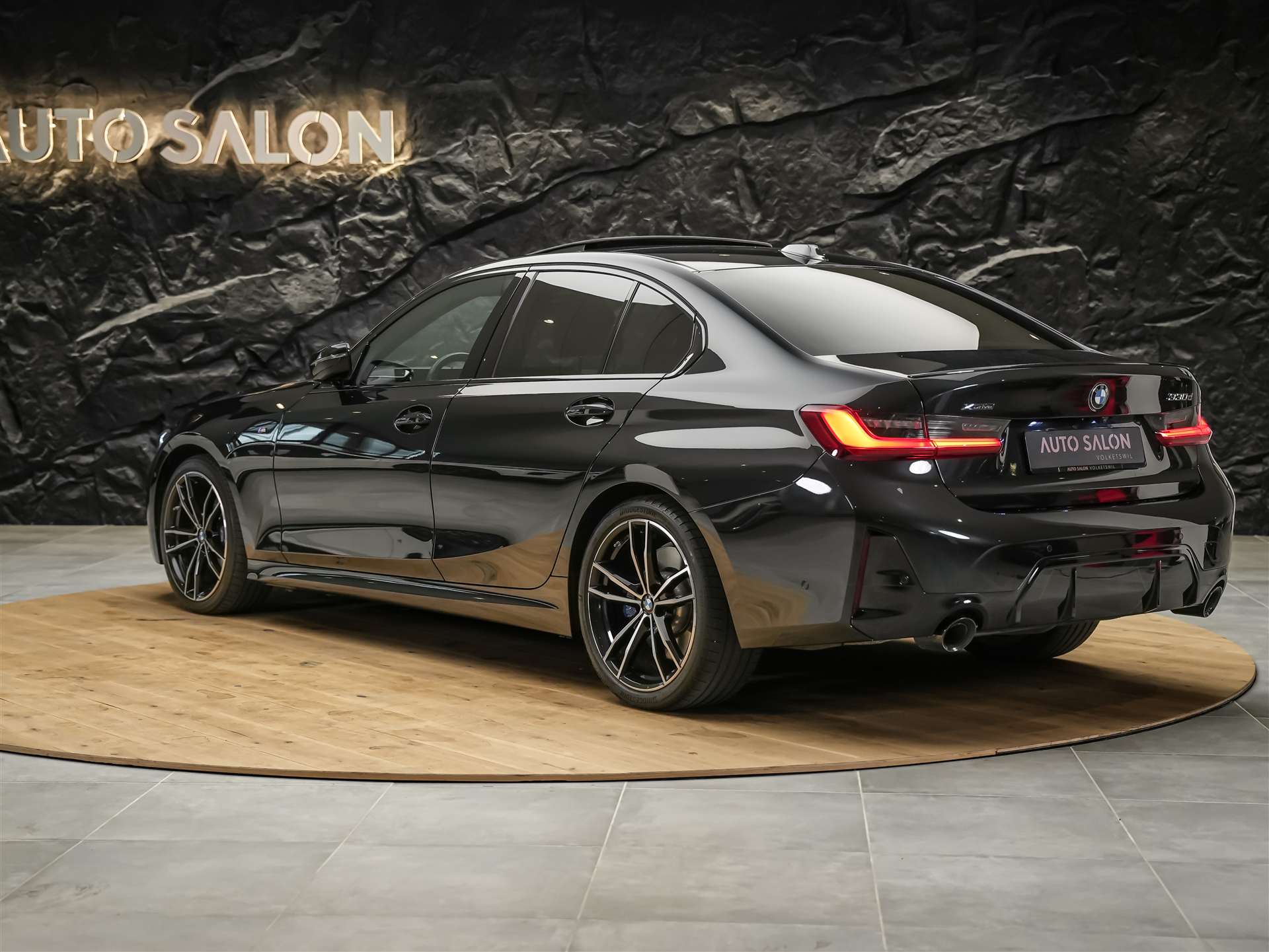 BMW 330d xDrive M Sport Pro *Panorama*El.Sitze mit Memory*Head-Up*-showroom-element-2