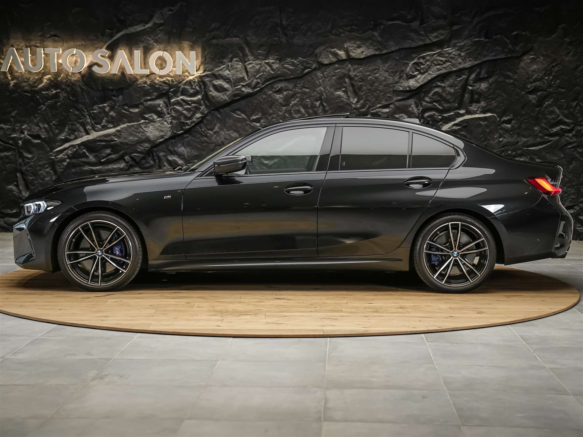 BMW 330d xDrive M Sport Pro *Panorama*El.Sitze mit Memory*Head-Up*-showroom-element-2