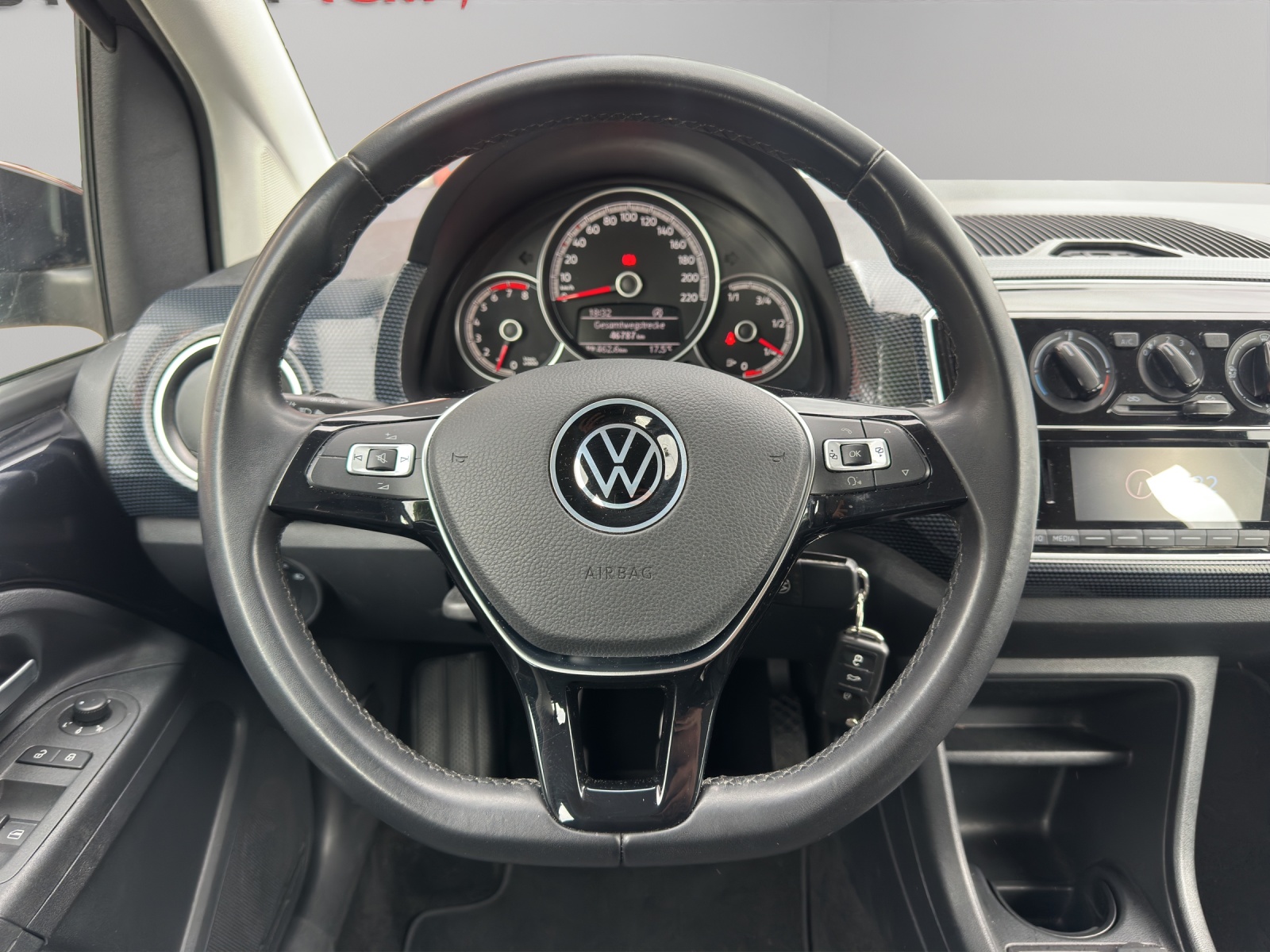 VW Up 1.0 MPI move up-image-9