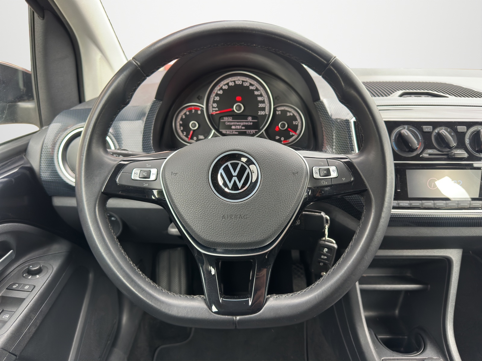 VW Up 1.0 MPI move up-image-9