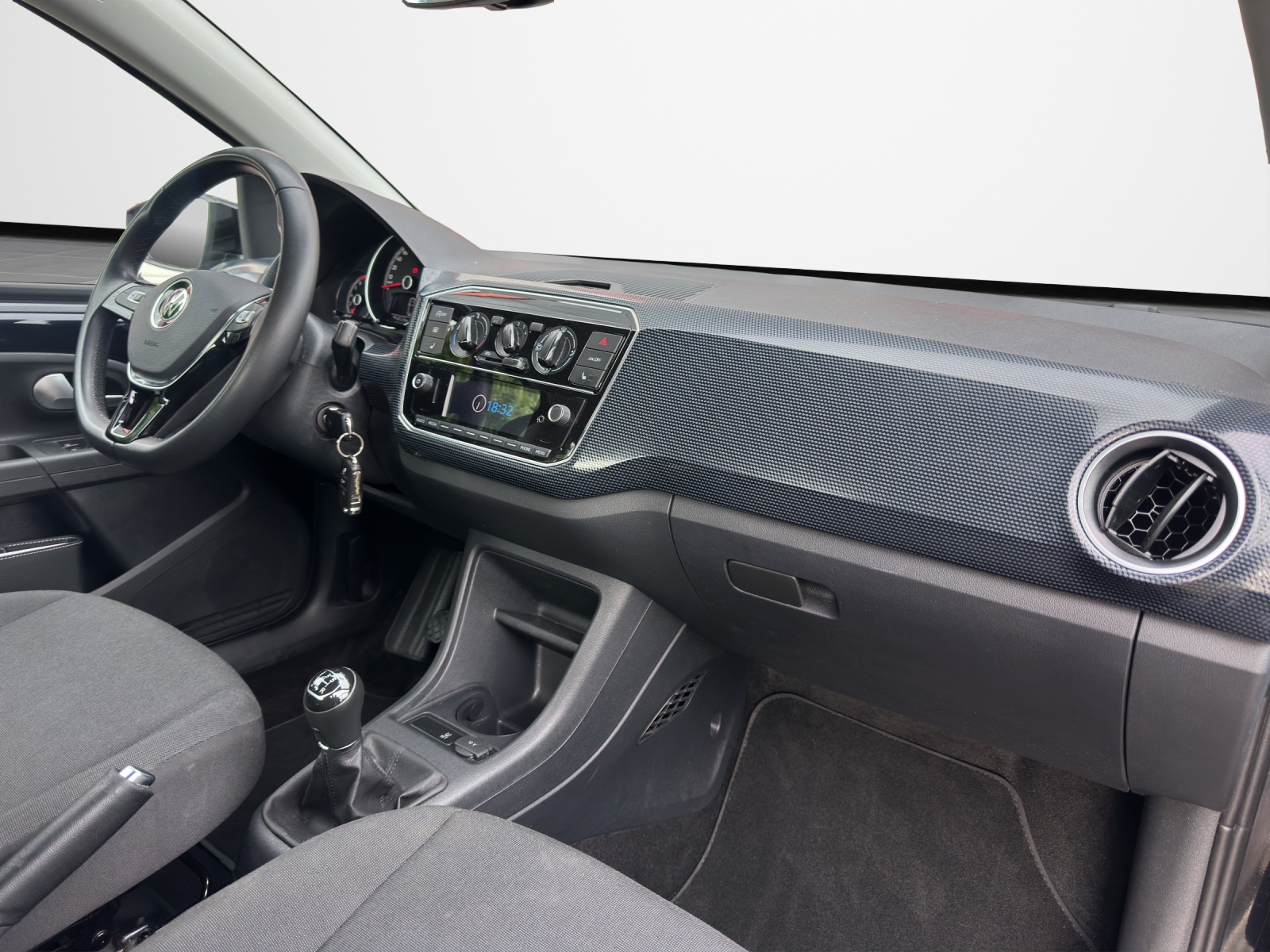 VW Up 1.0 MPI move up-image-11