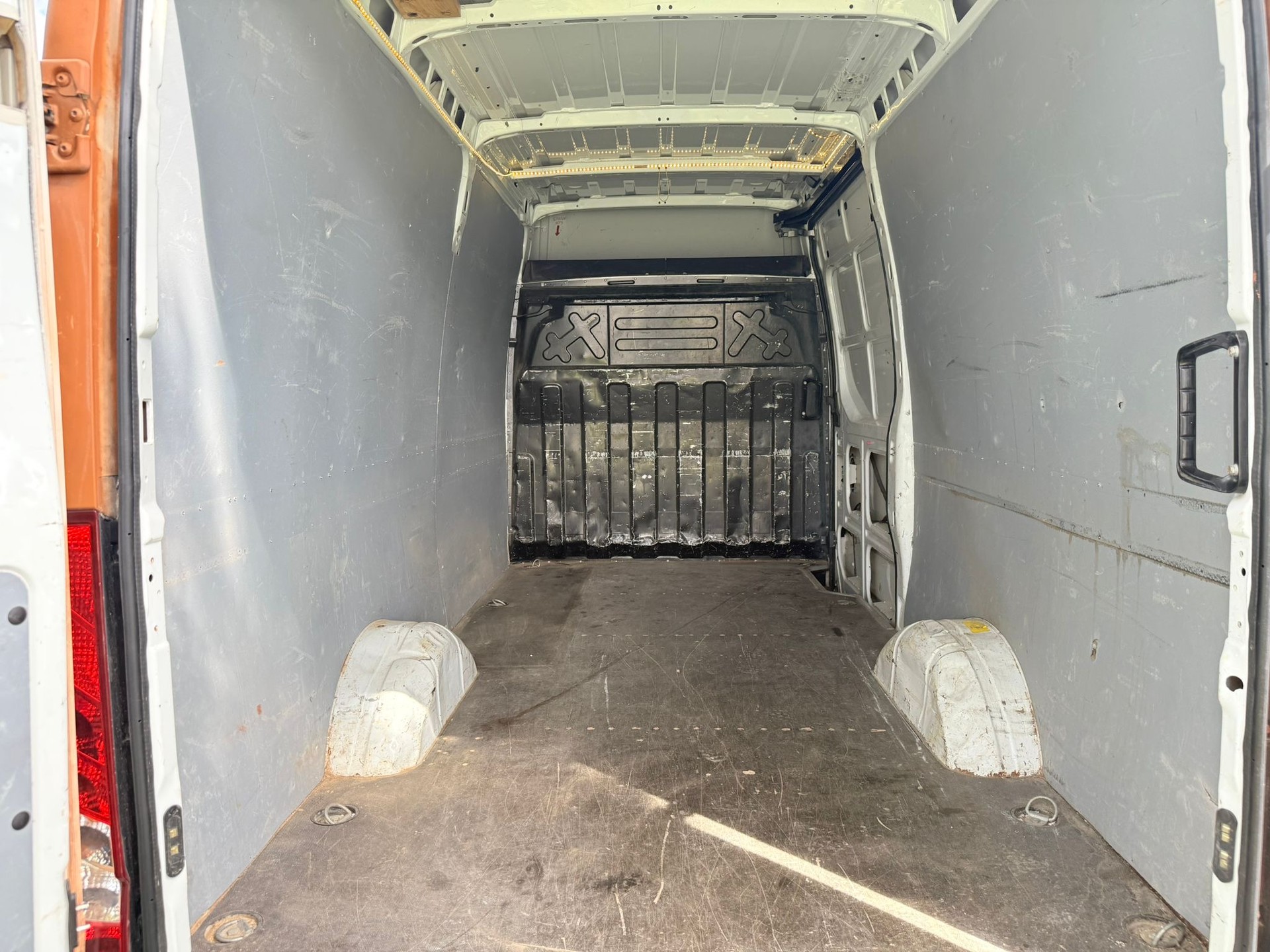 IVECO 35 S 15 VL-image-5