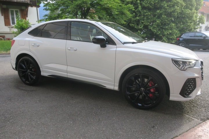 AUDI RS Q3 Sportback quattro S tronic-image-2