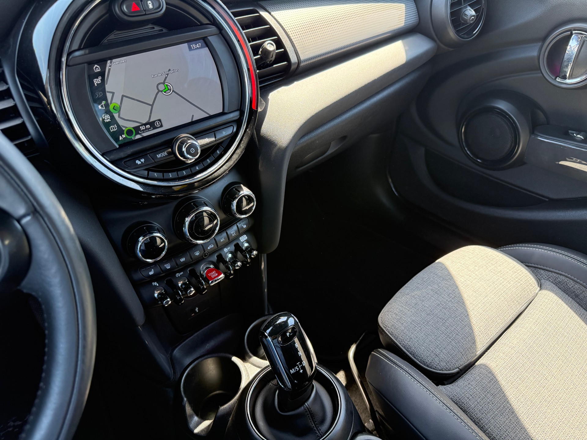 MINI Cooper Steptronic DKG-image-11