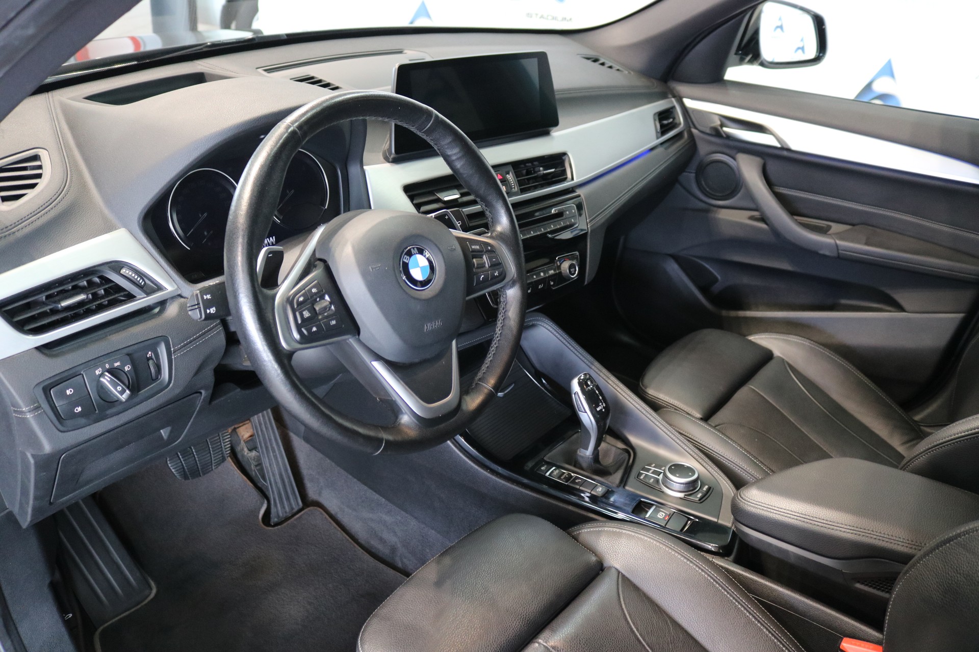 BMW X1 xDrive 20d Sport Line Steptronic-showroom-element-1
