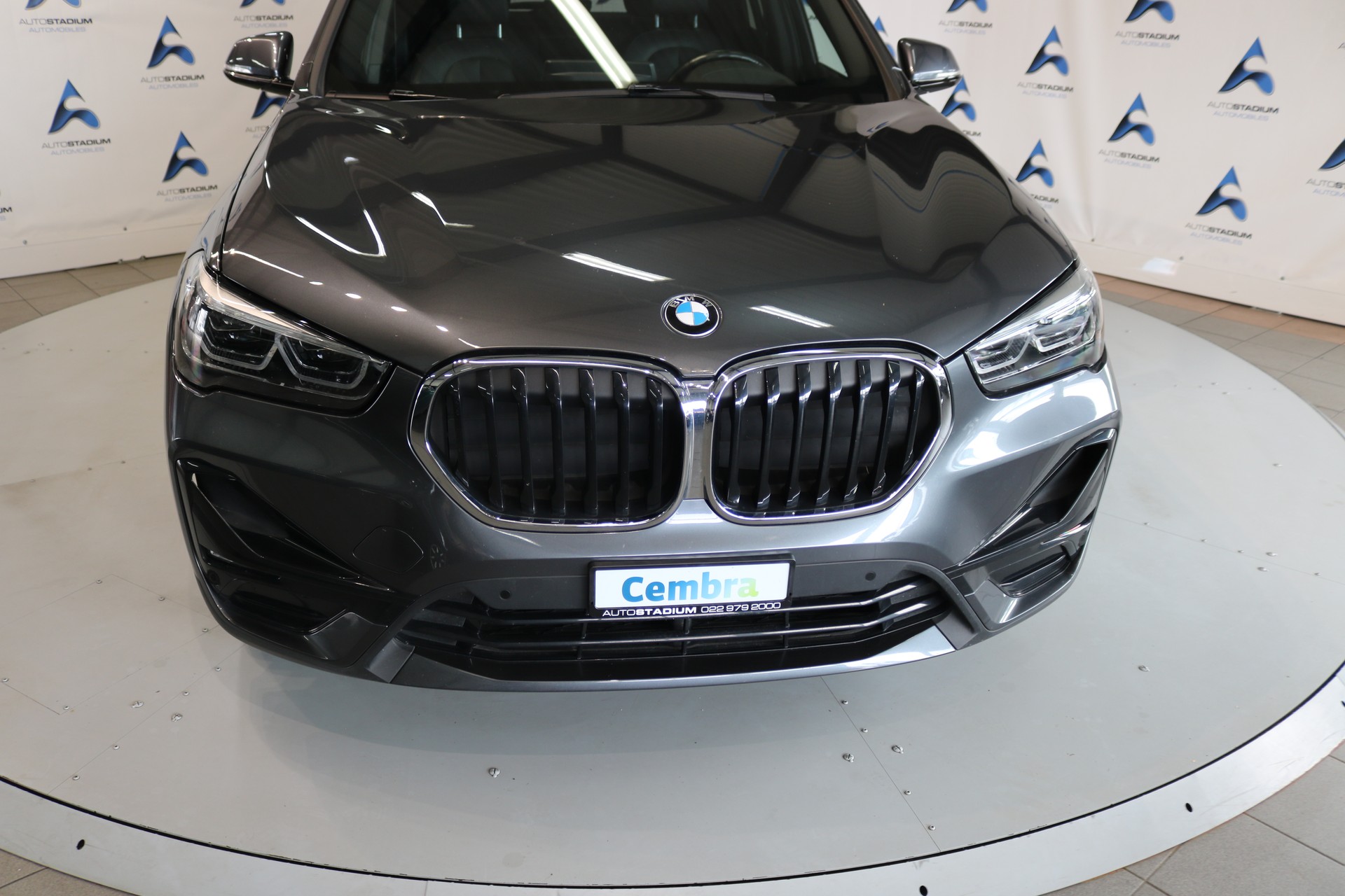 BMW X1 xDrive 20d Sport Line Steptronic-image-35
