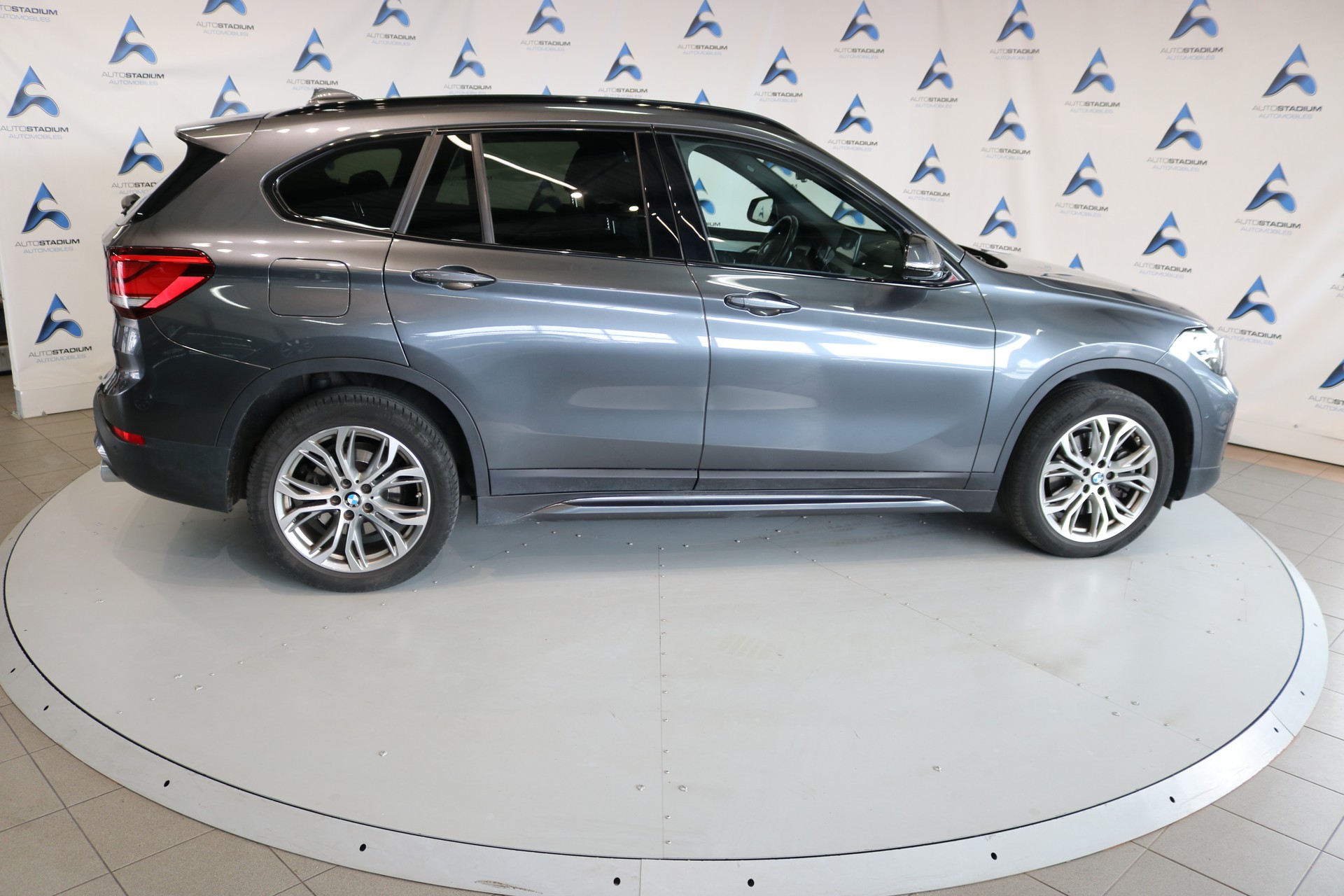 BMW X1 xDrive 20d Sport Line Steptronic-image-31