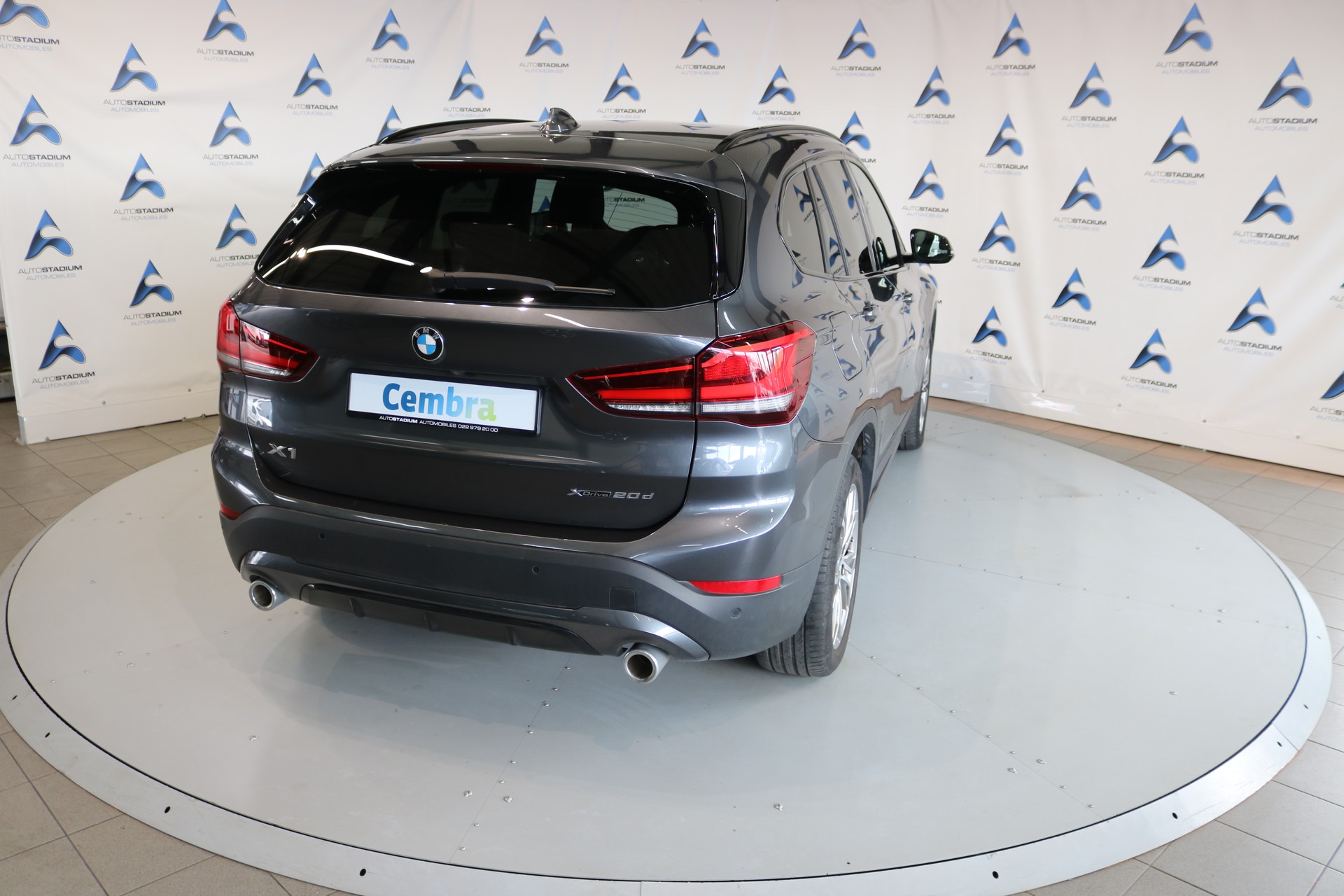 BMW X1 xDrive 20d Sport Line Steptronic-image-27