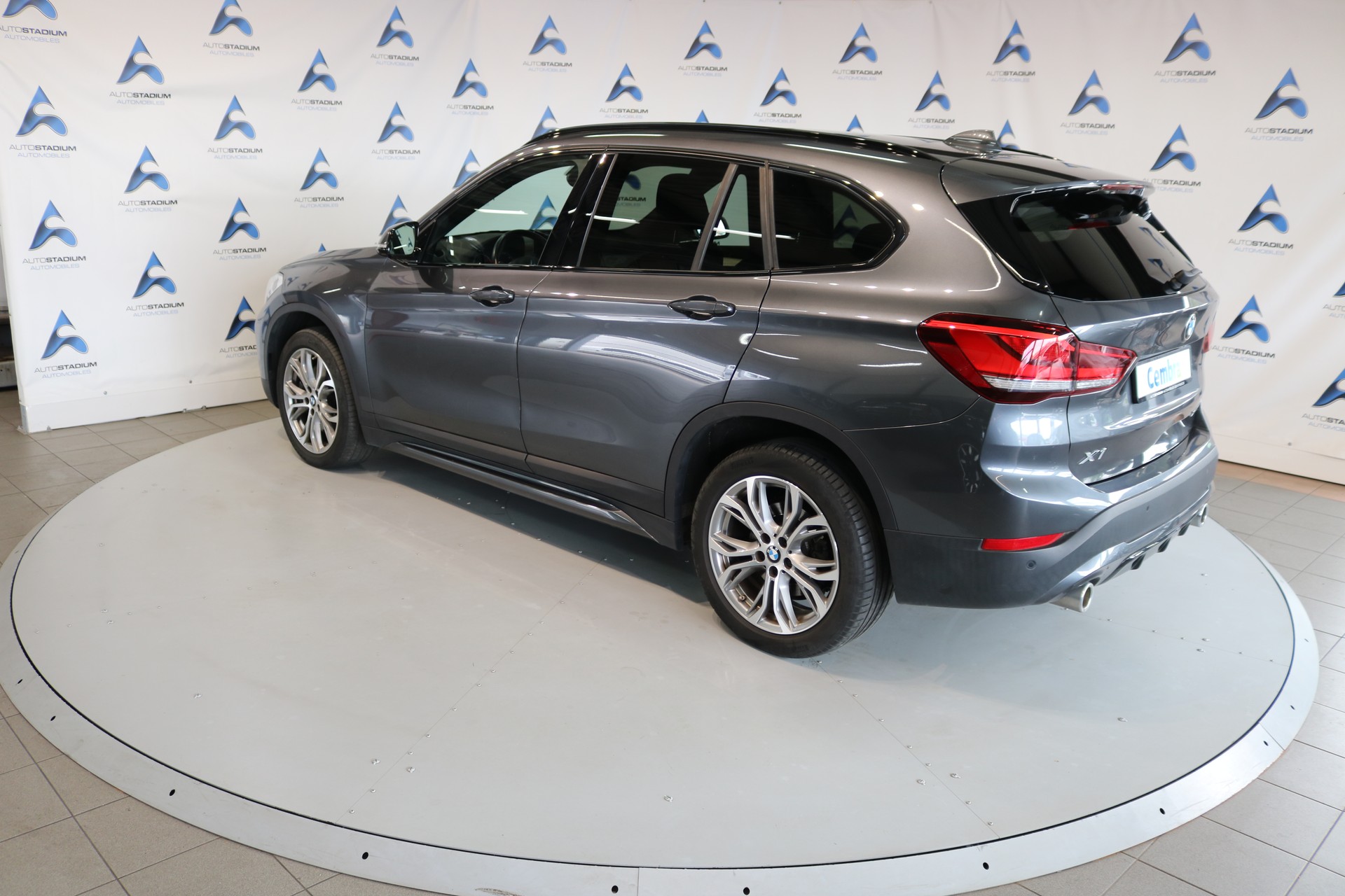 BMW X1 xDrive 20d Sport Line Steptronic-image-22