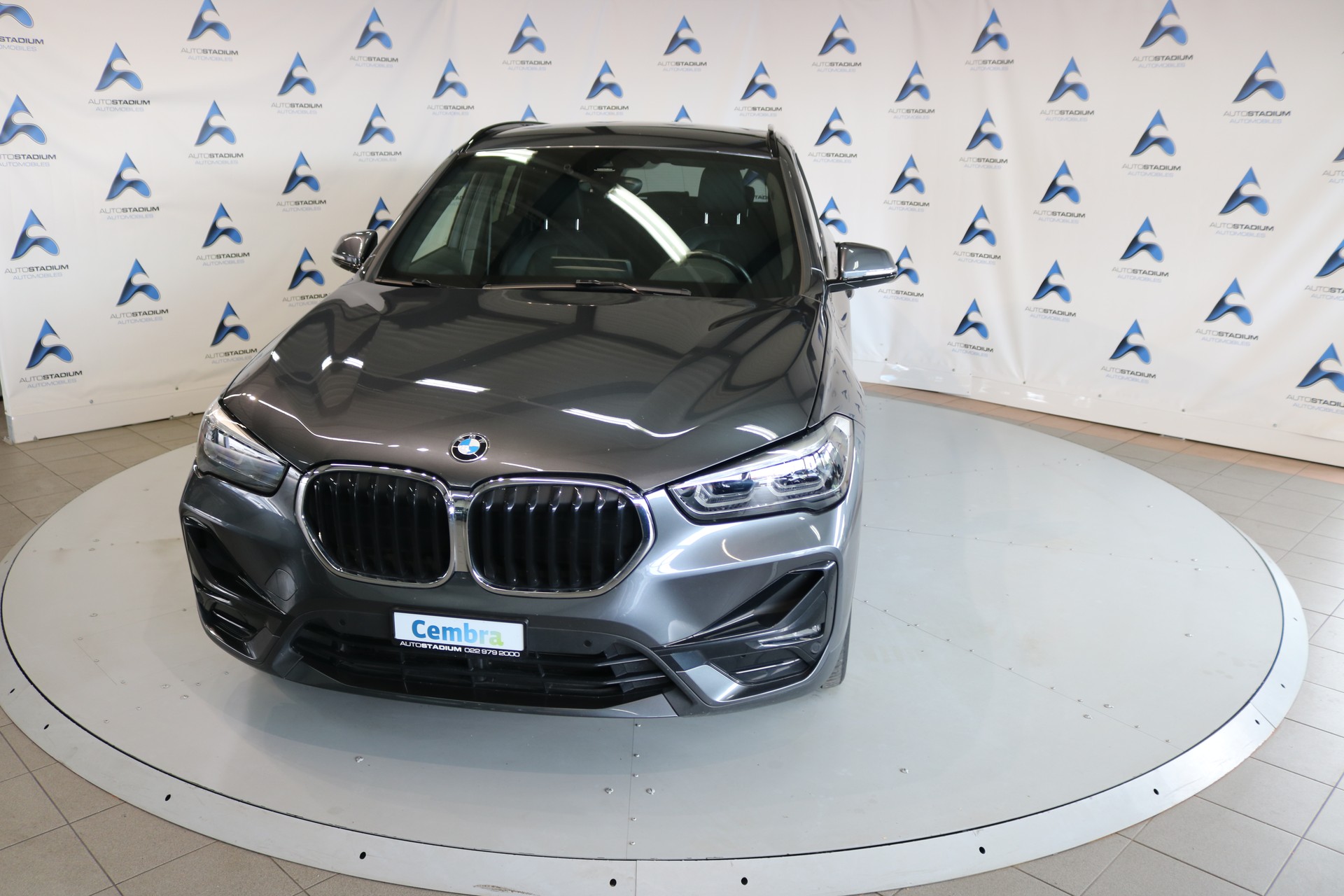 BMW X1 xDrive 20d Sport Line Steptronic-image-13
