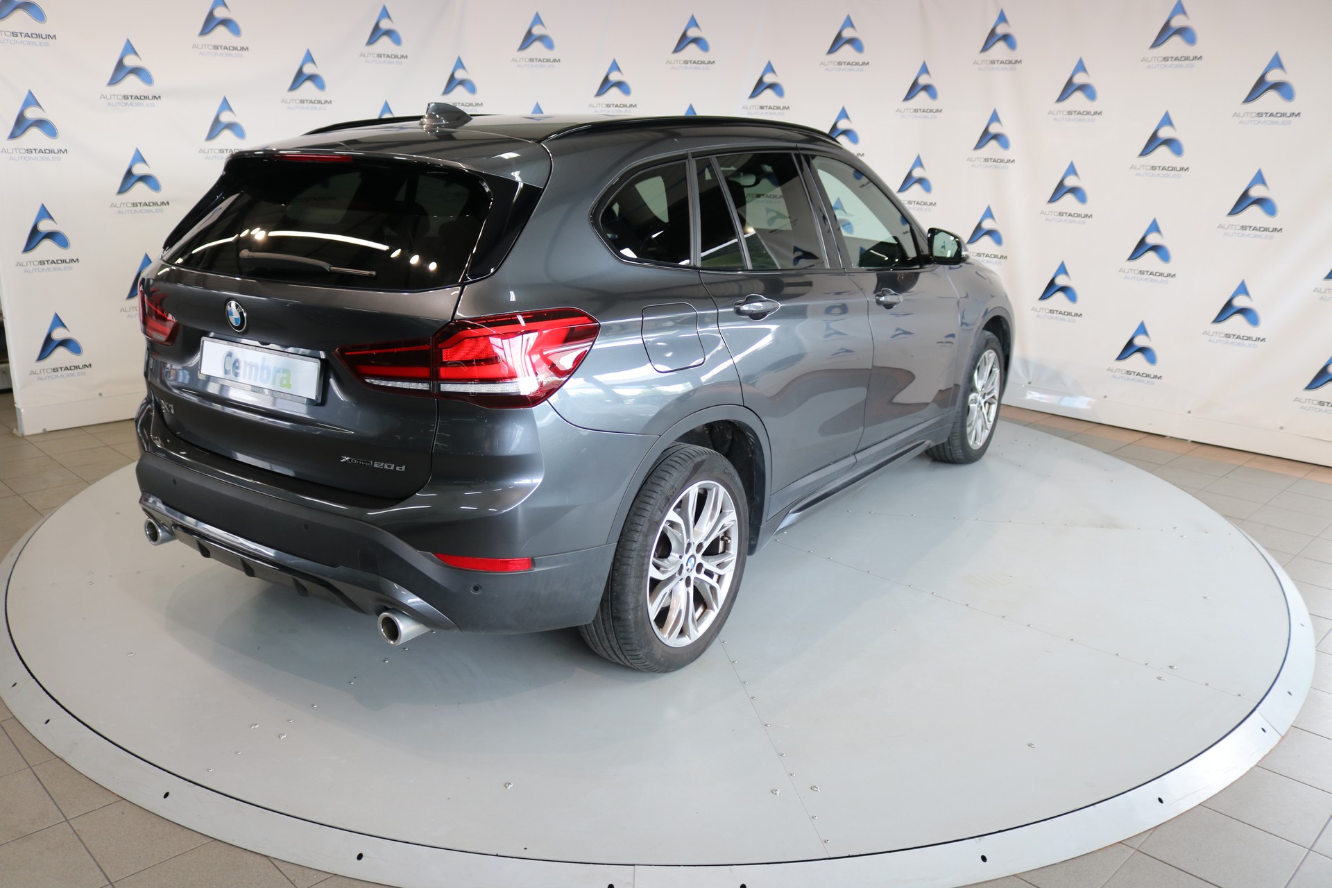 BMW X1 xDrive 20d Sport Line Steptronic-image-28