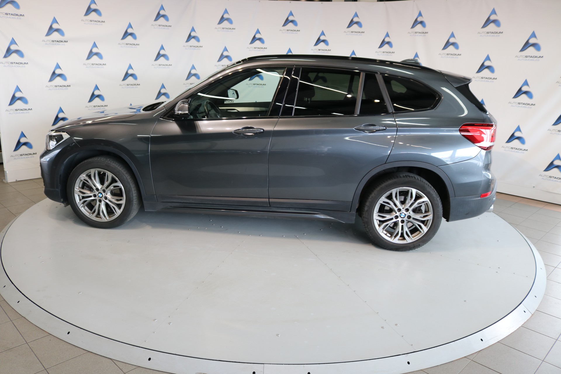 BMW X1 xDrive 20d Sport Line Steptronic-image-19