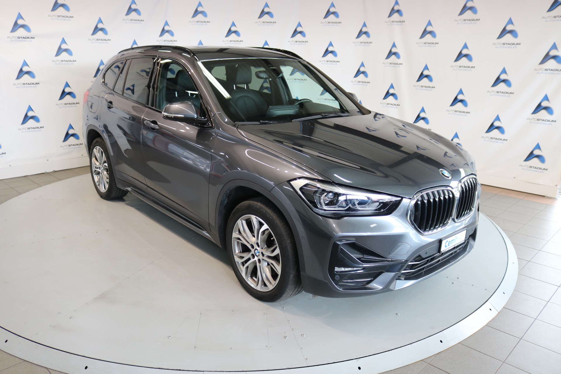 BMW X1 xDrive 20d Sport Line Steptronic-image-9