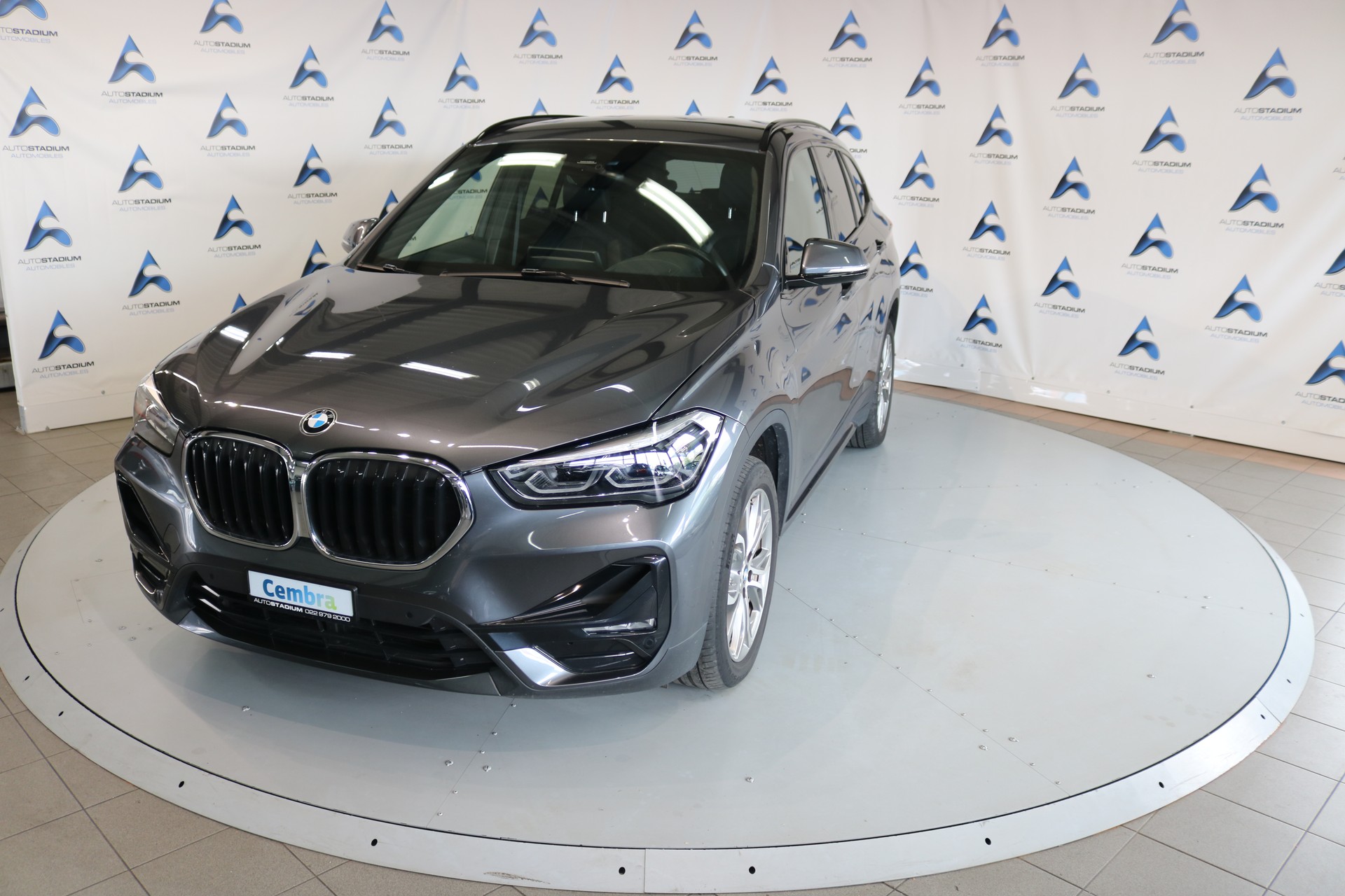 BMW X1 xDrive 20d Sport Line Steptronic-image-14