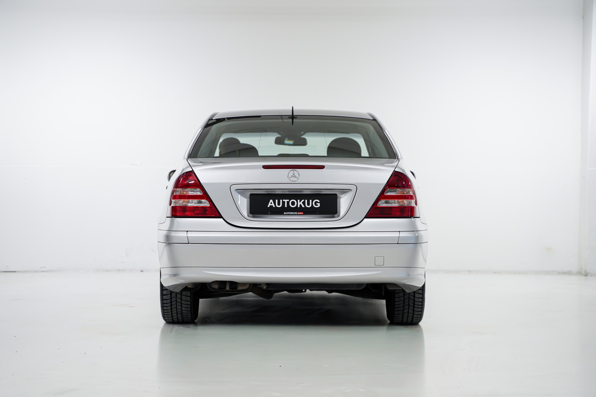 MERCEDES-BENZ C 220 CDI-image-5