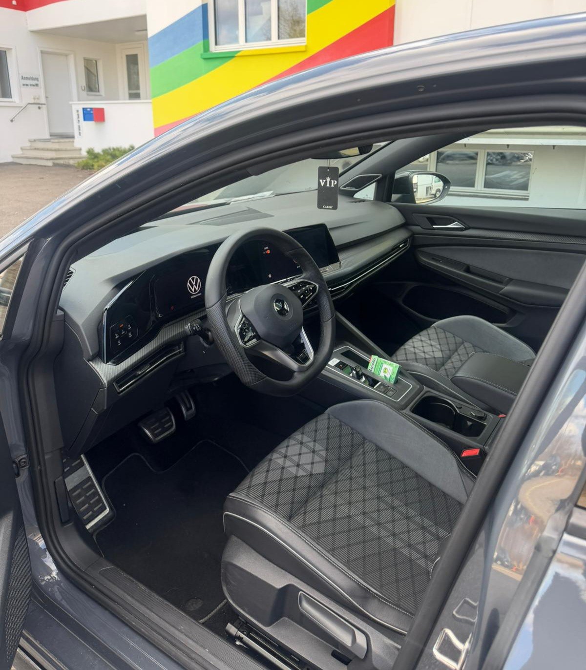 VW Golf 1.5 eTSI mHEV ACT R-Line DSG-image-6