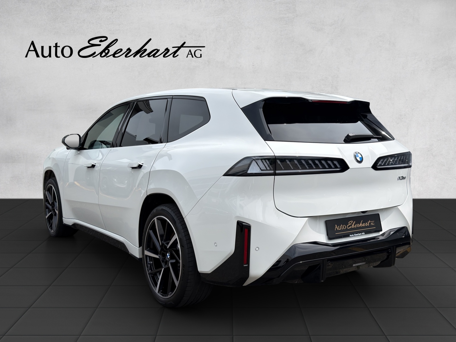 BMW iX3 50 xDrive M Sport Pro-image-1