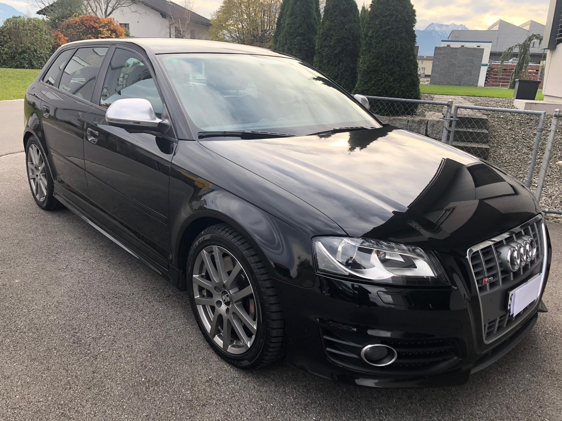 AUDI S3 Sportback 2.0 TFSI quattro-image-0