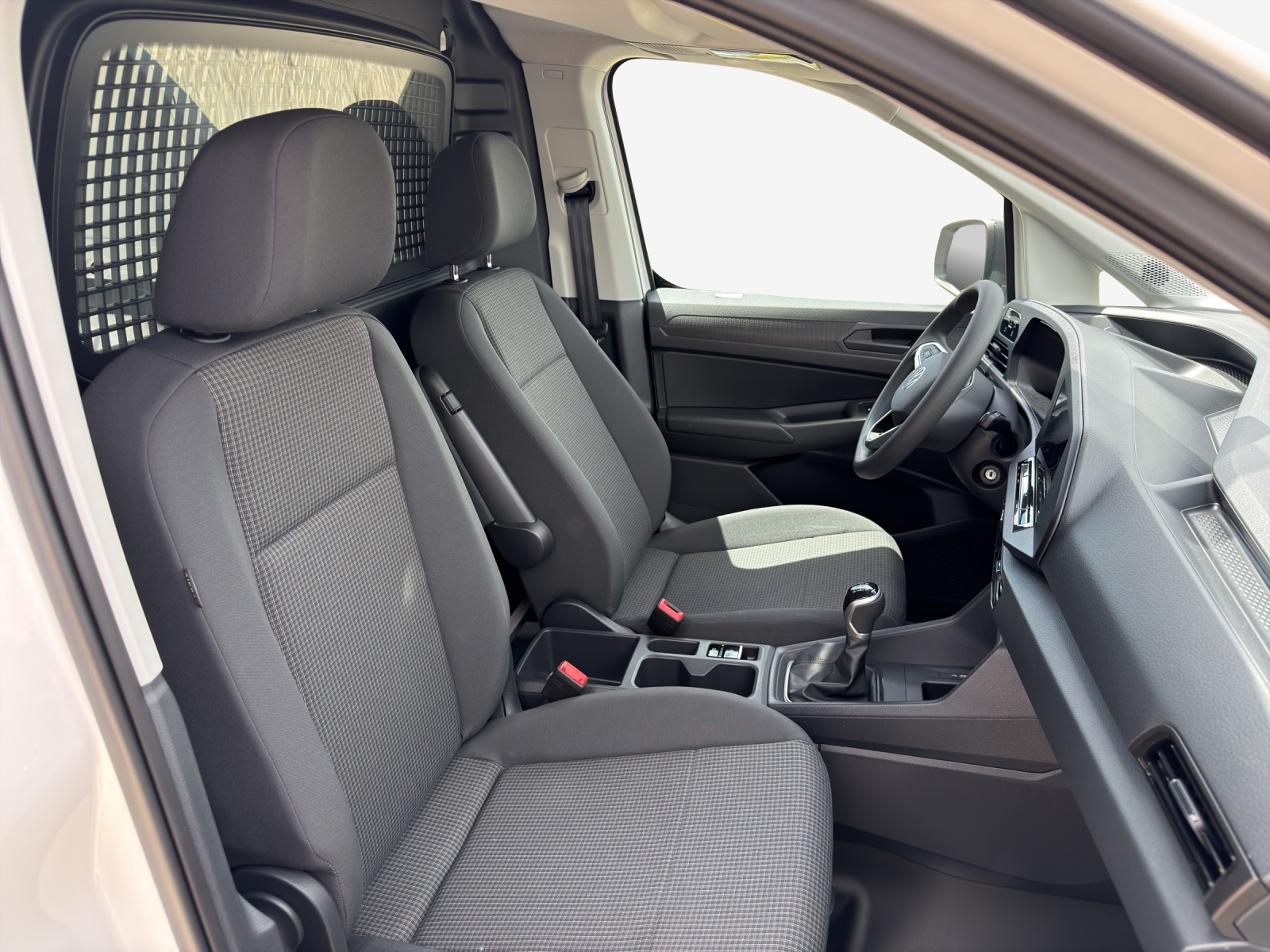VW Caddy Cargo 2.0TDI Entry-image-13