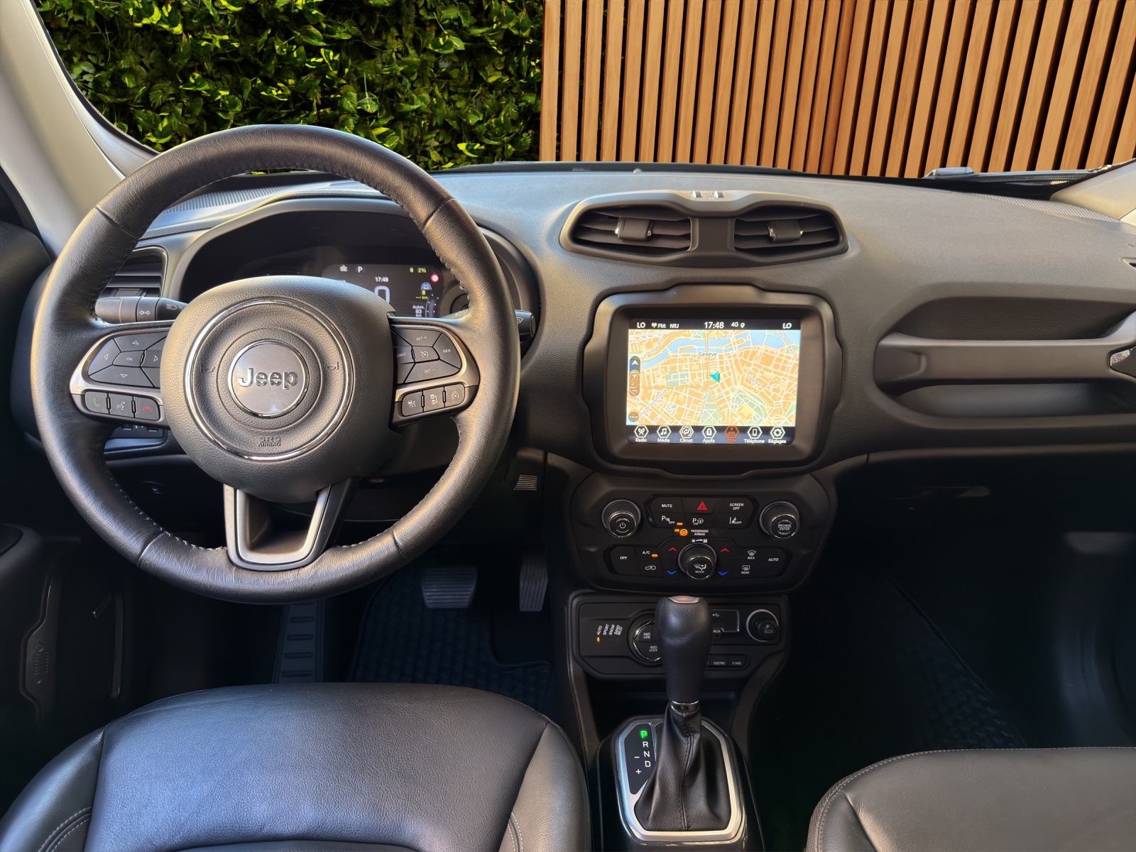 JEEP Renegade 1.3 T PHEV Limited AWD-image-12