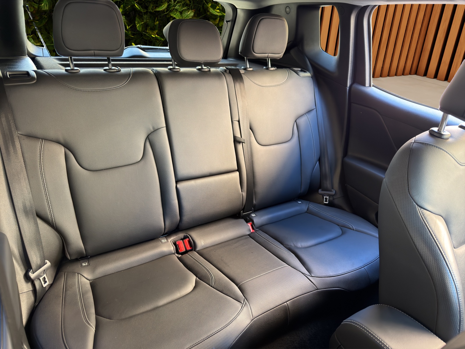 JEEP Renegade 1.3 T PHEV Limited AWD-image-16