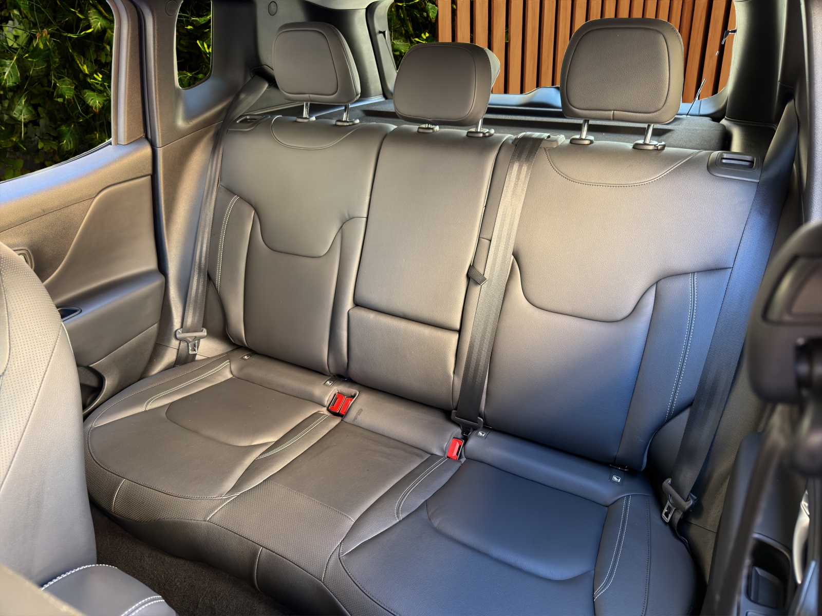 JEEP Renegade 1.3 T PHEV Limited AWD-image-11
