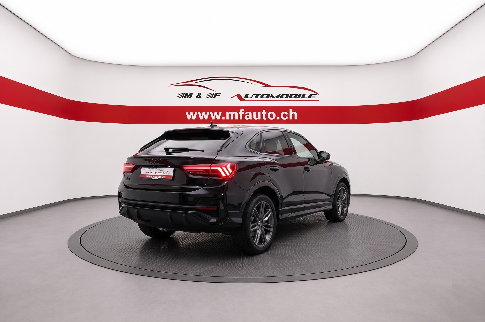 AUDI Q3 Sportback 2.0 35 TDI S line quattro S-Tronic CH FAHRZEUG-image-5