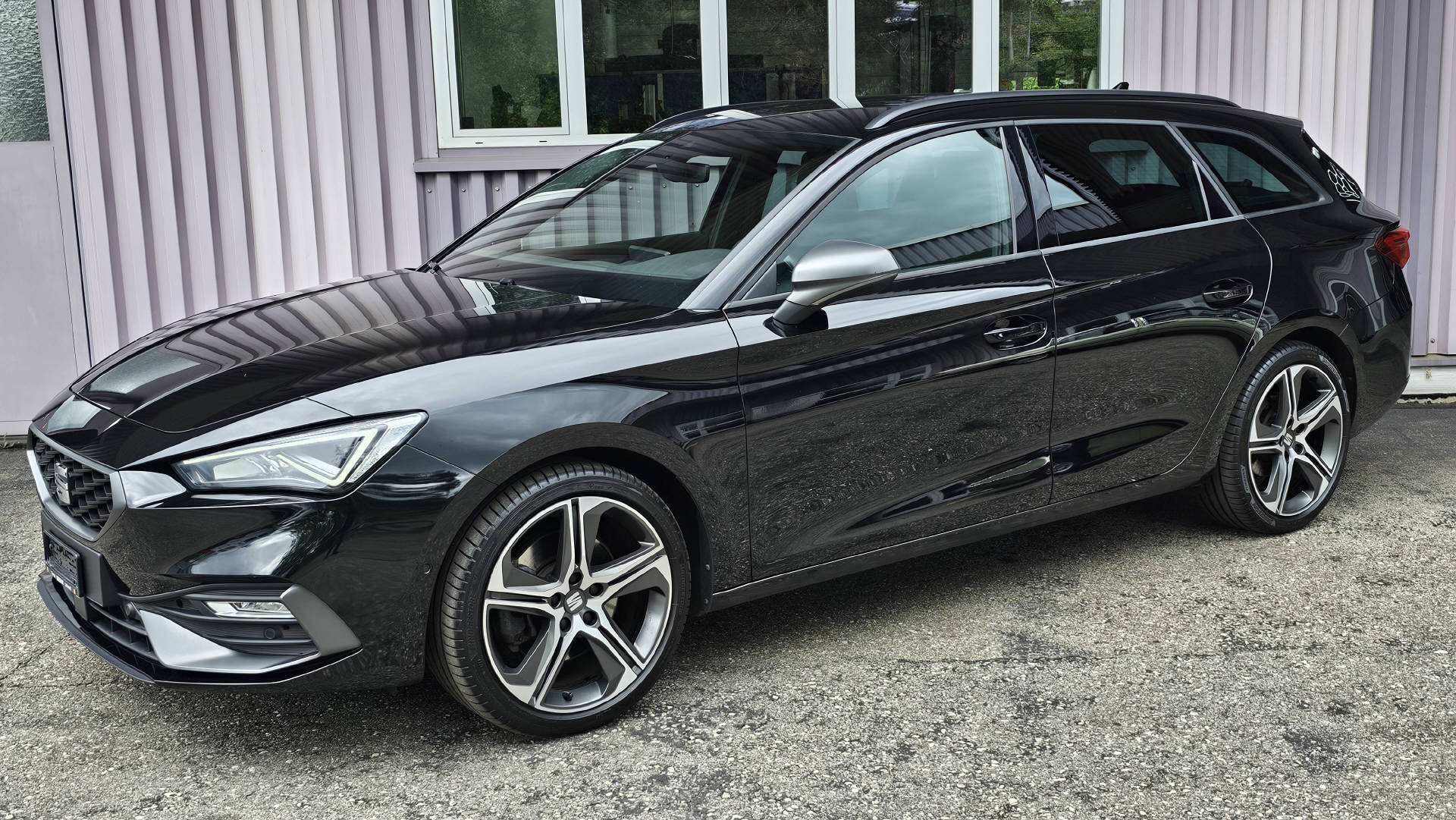 SEAT Leon ST 1.5 eTSI 150 FR DSG-image-7