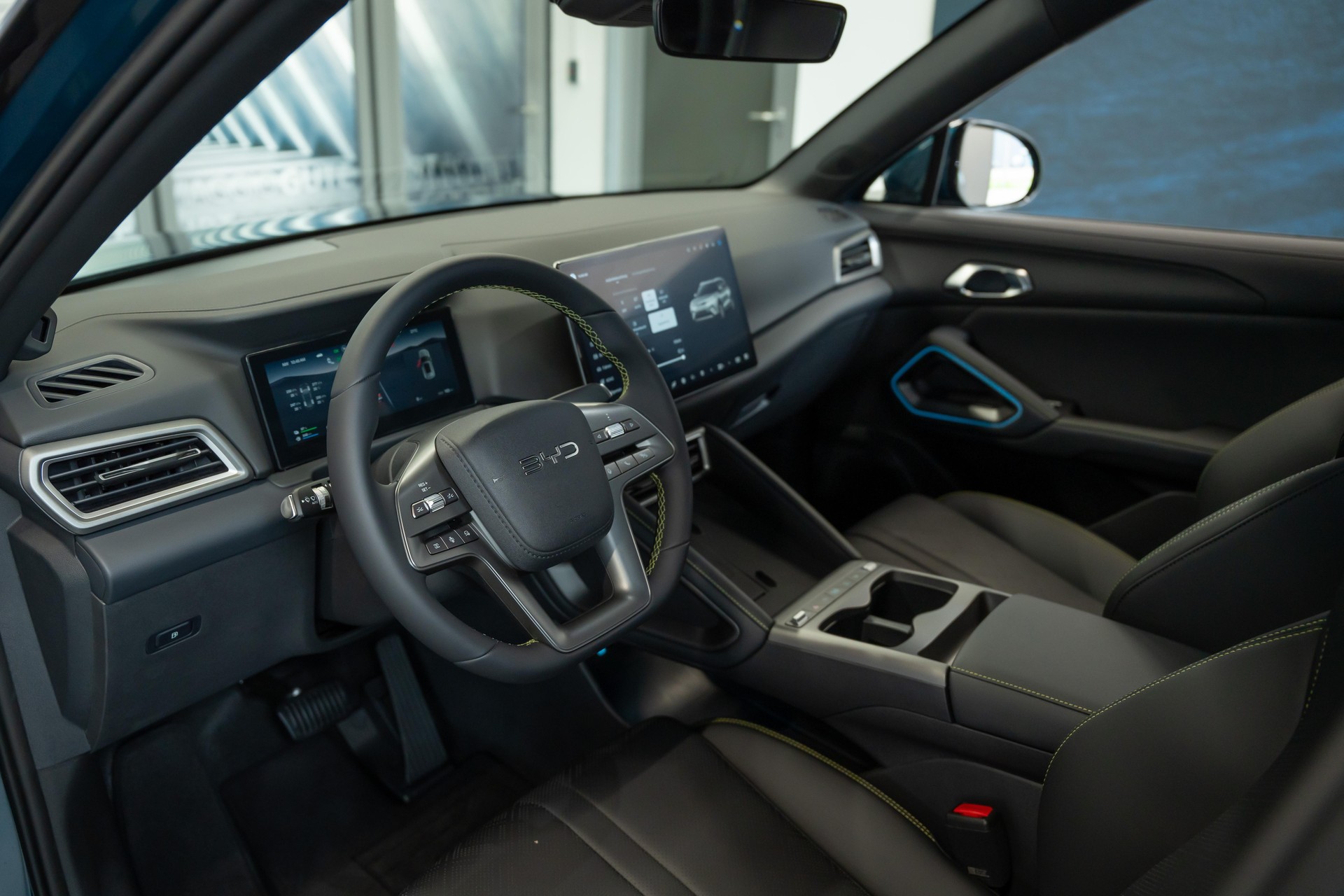 BYD Atto 2 DM-i Boost-showroom-element-2