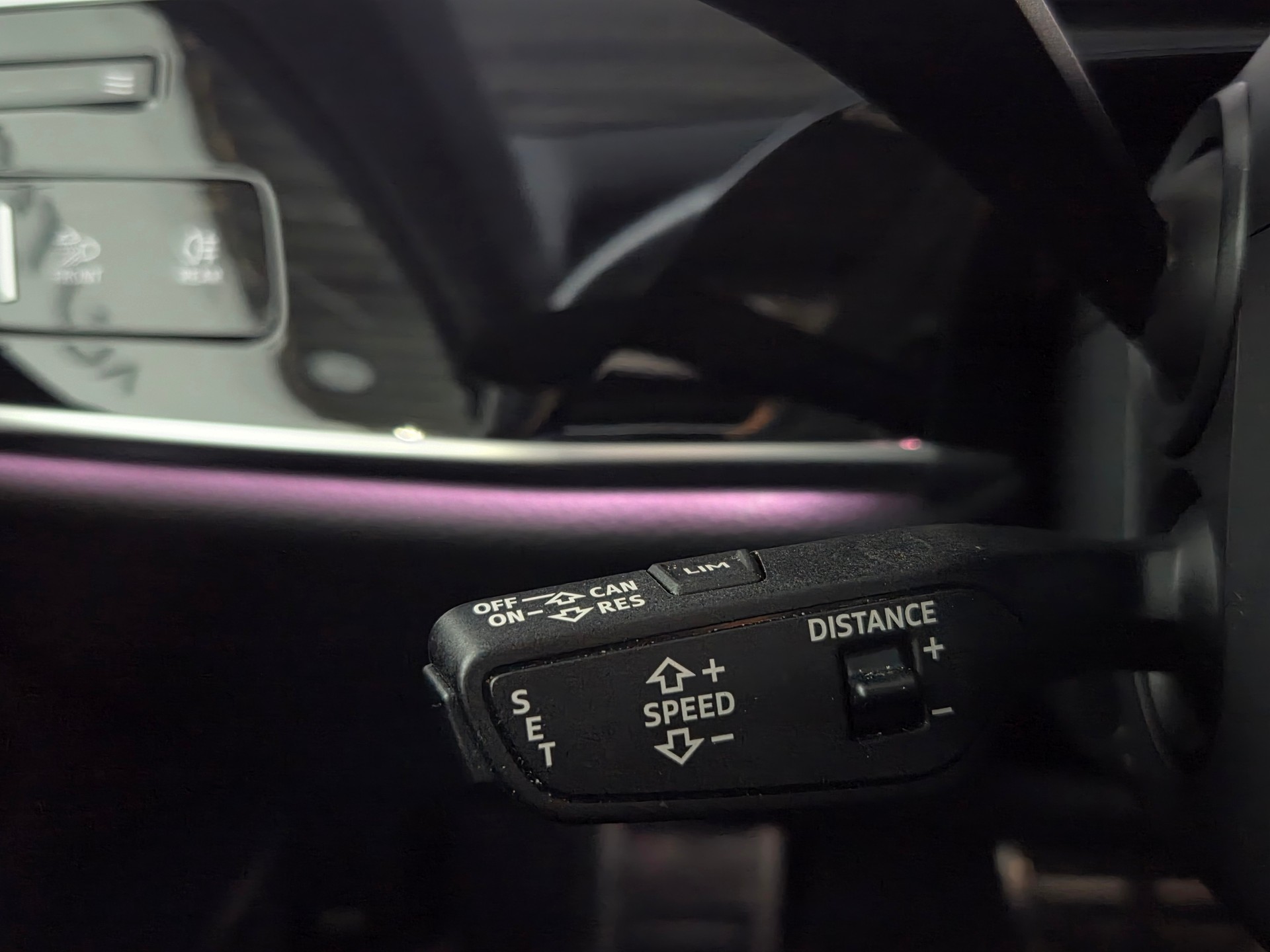 AUDI S8 4.0 V8 TFSI quattro T-Tronic-image-19