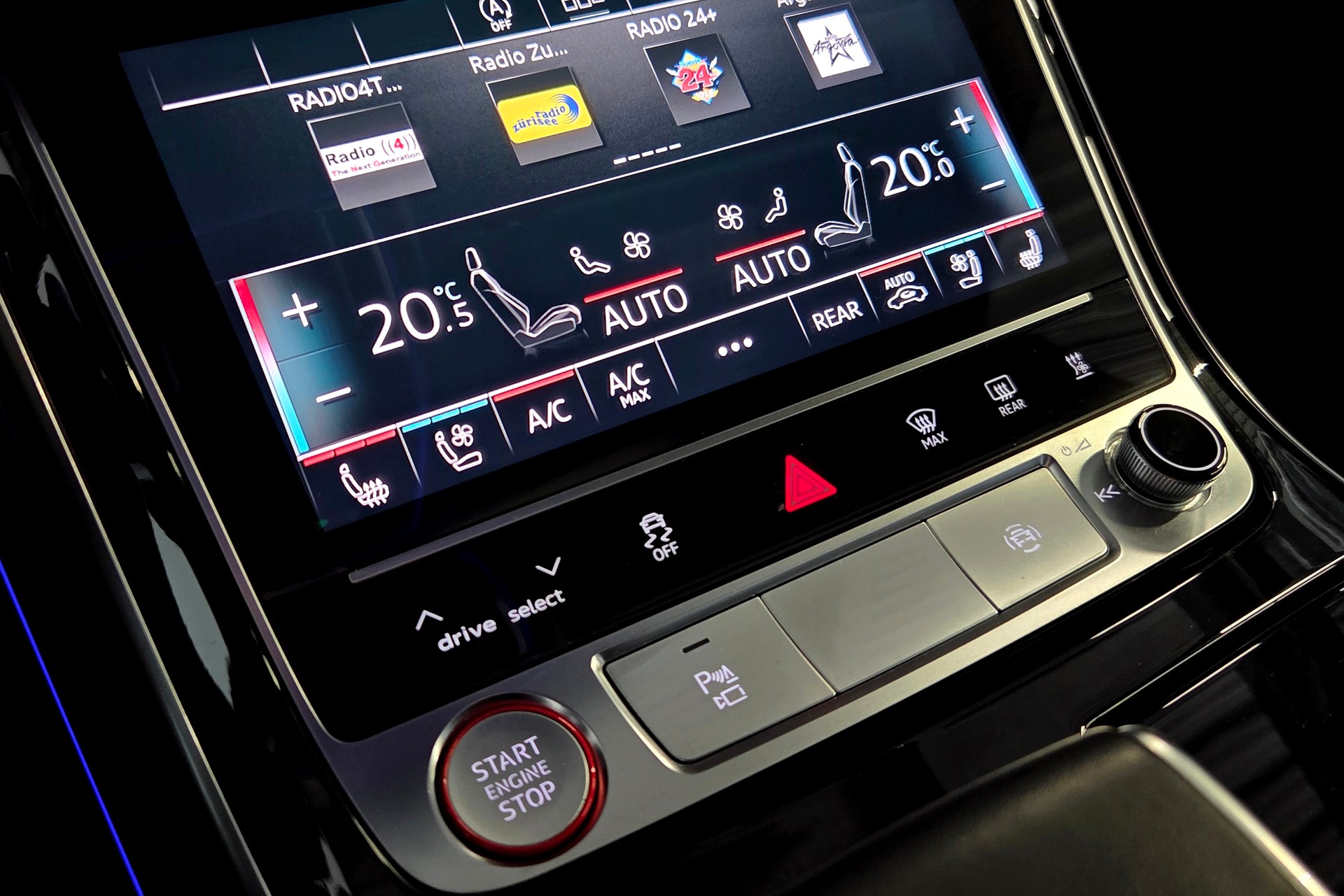 AUDI S8 4.0 V8 TFSI quattro T-Tronic-image-7