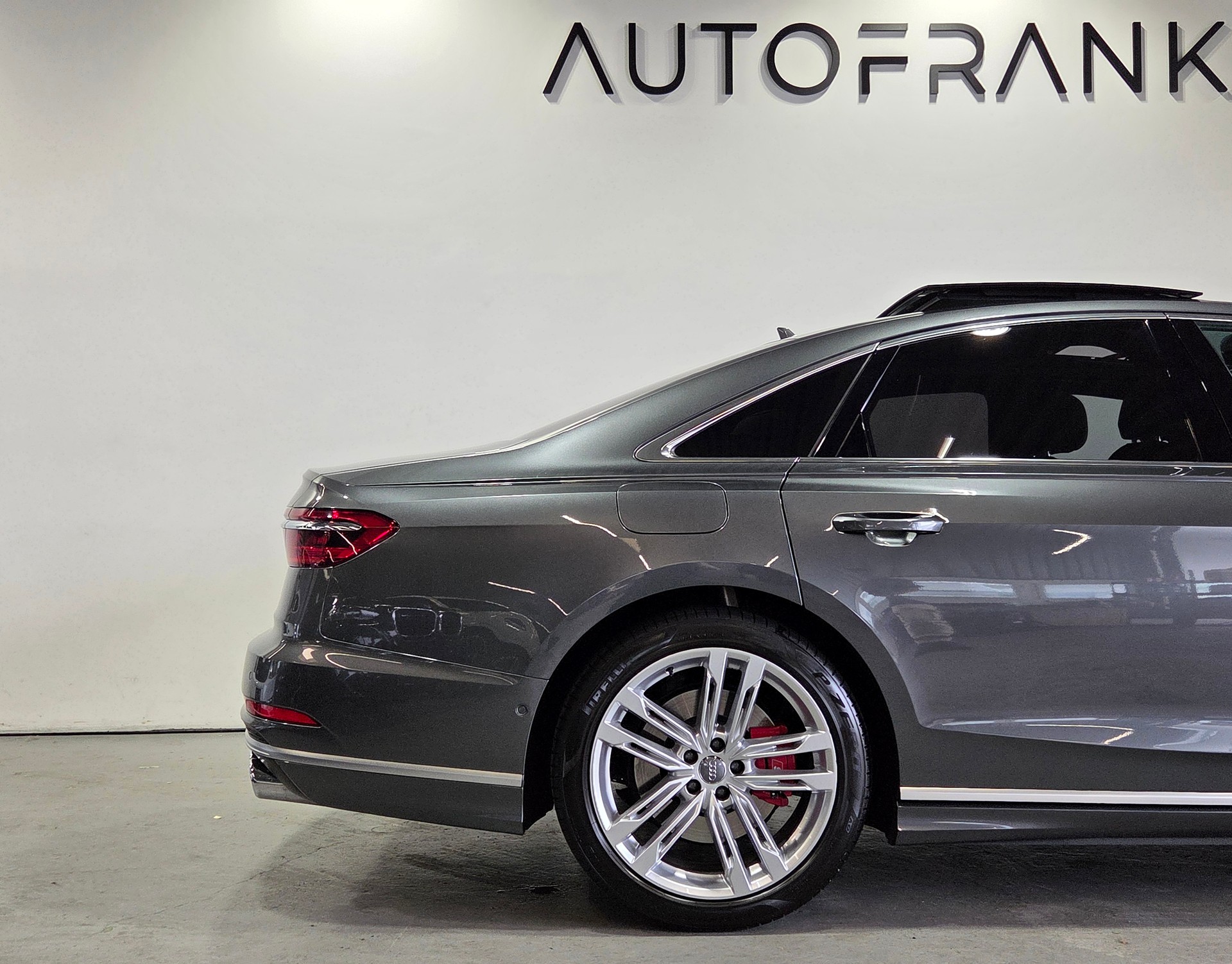 AUDI S8 4.0 V8 TFSI quattro T-Tronic-image-17
