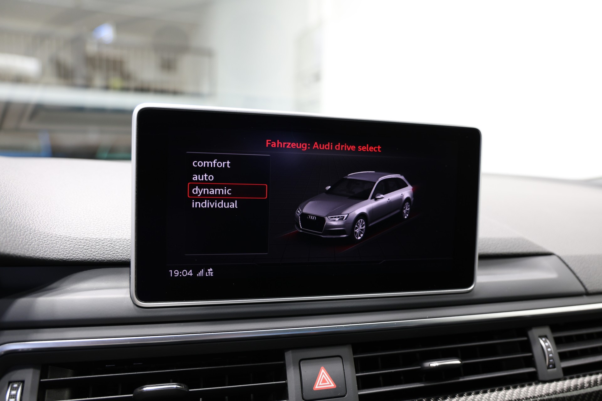 AUDI RS4 Avant 2.9 TFSI quattro tiptronic-image-29