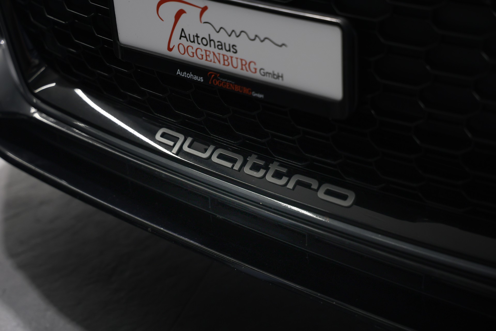 AUDI RS4 Avant 2.9 TFSI quattro tiptronic-image-22