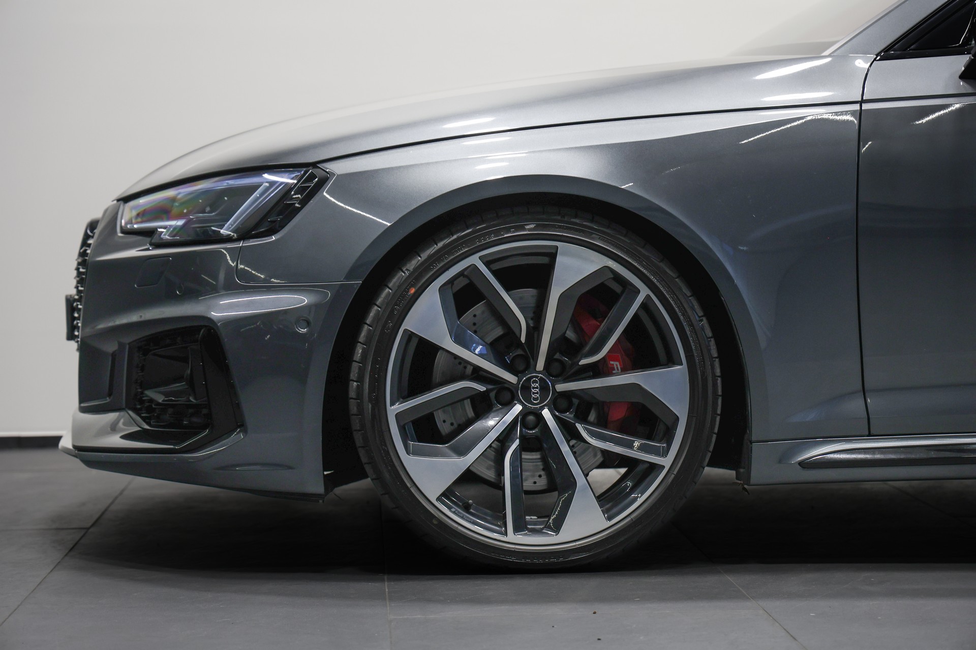 AUDI RS4 Avant 2.9 TFSI quattro tiptronic-image-10
