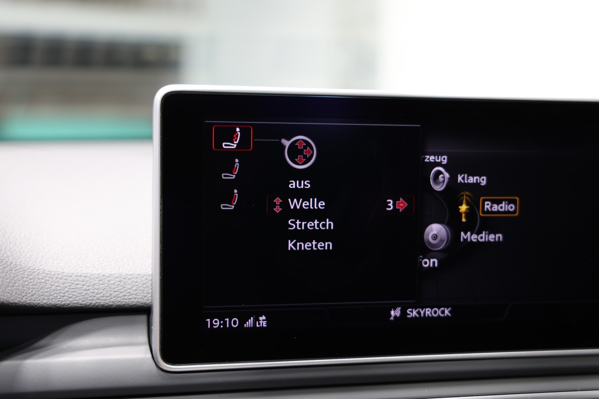 AUDI RS4 Avant 2.9 TFSI quattro tiptronic-image-31
