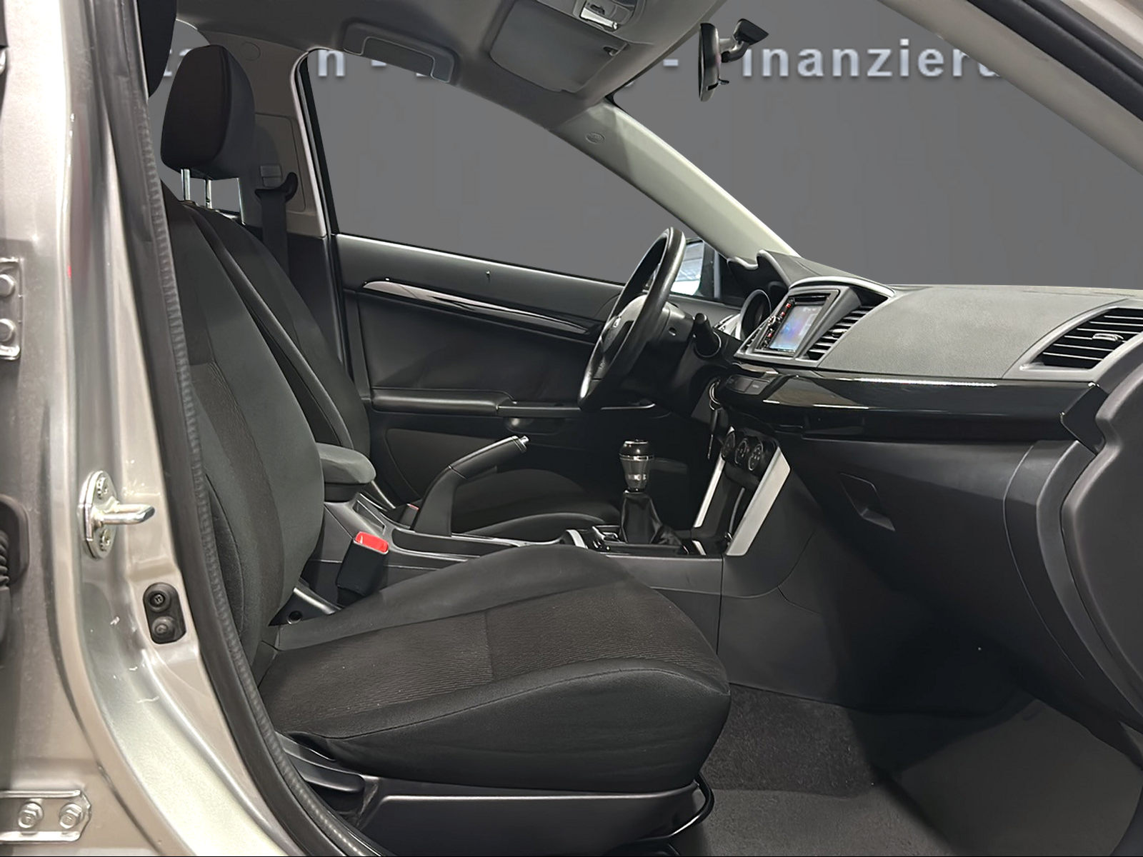 MITSUBISHI Lancer Sportback 1.6 Pure-image-10